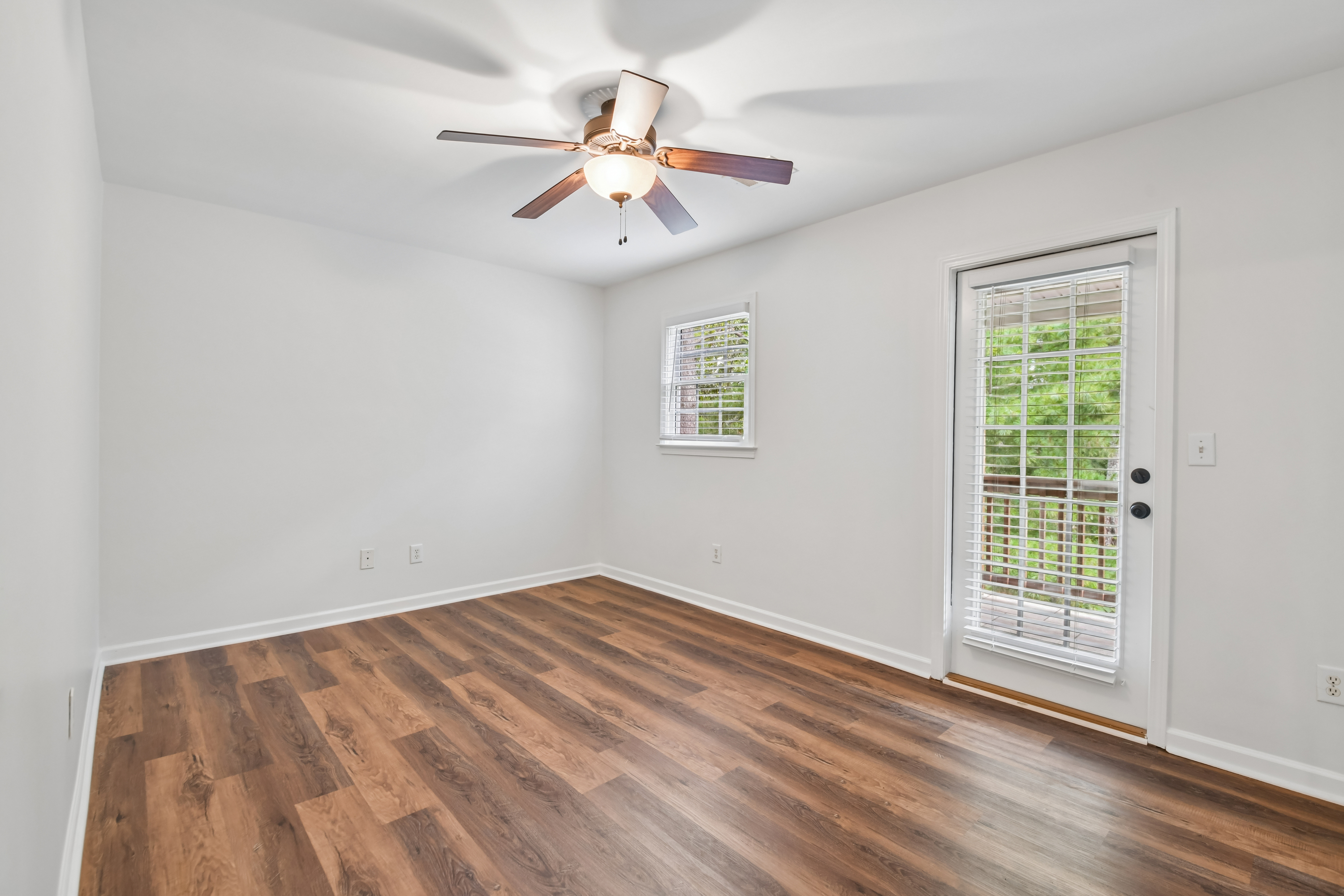 Photo 38 of 56 of 2298 Camden Dr SW, Marietta, GA