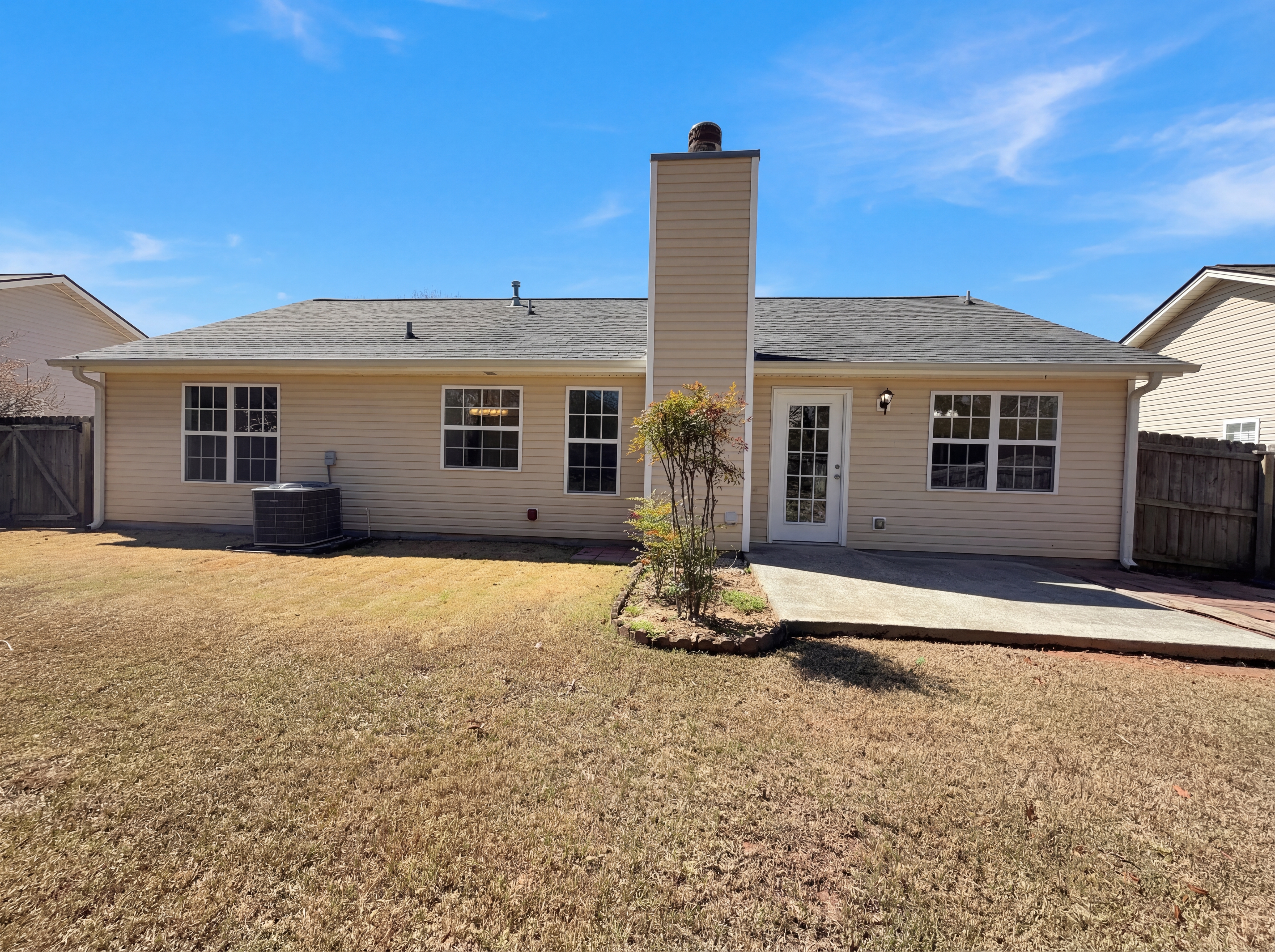 Photo 5 of 18 of 124 Amelia Garden Way, Lawrenceville, GA