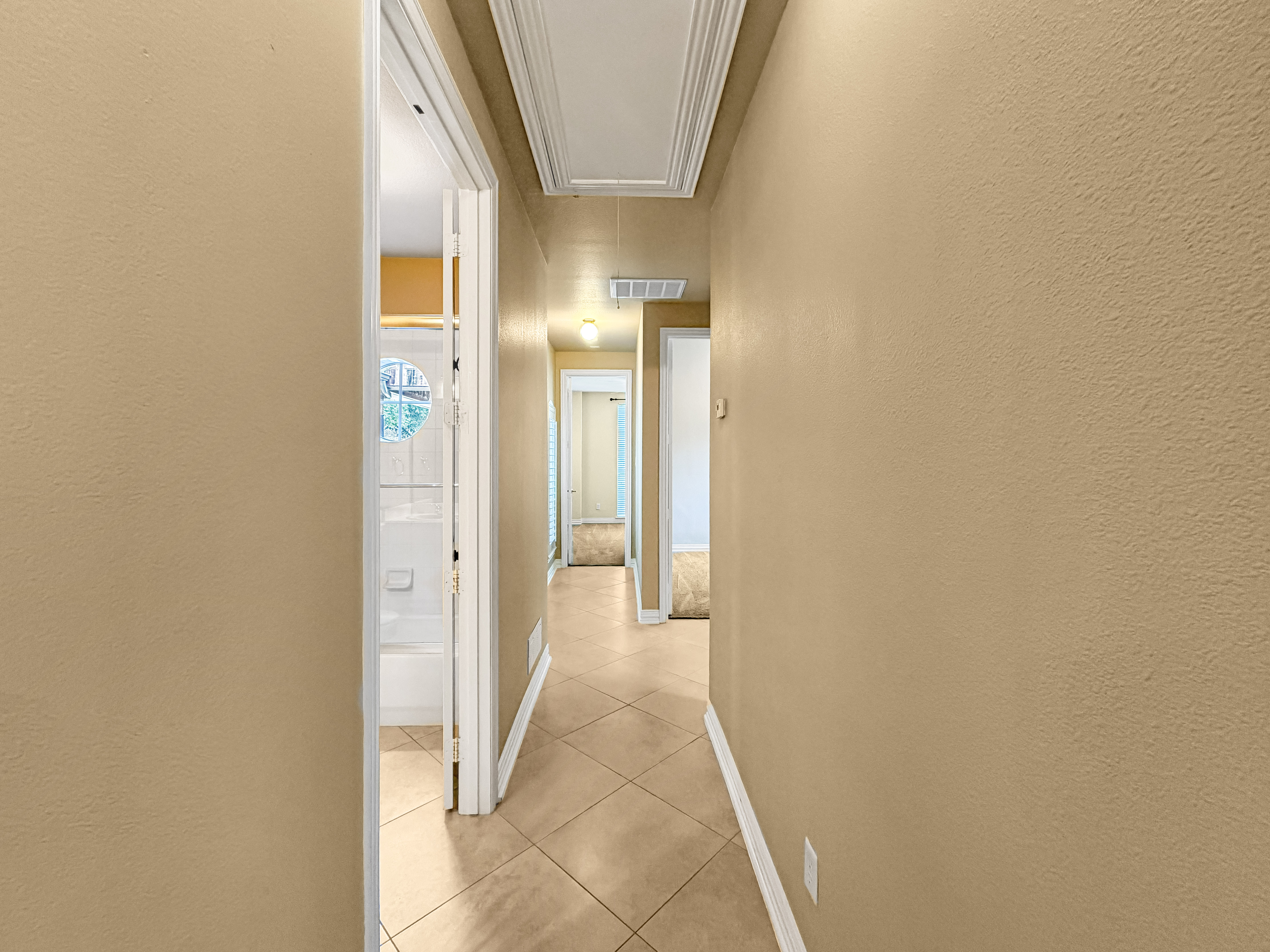 Photo 19 of 36 of 2316 Watercrest Dr, Keller, TX