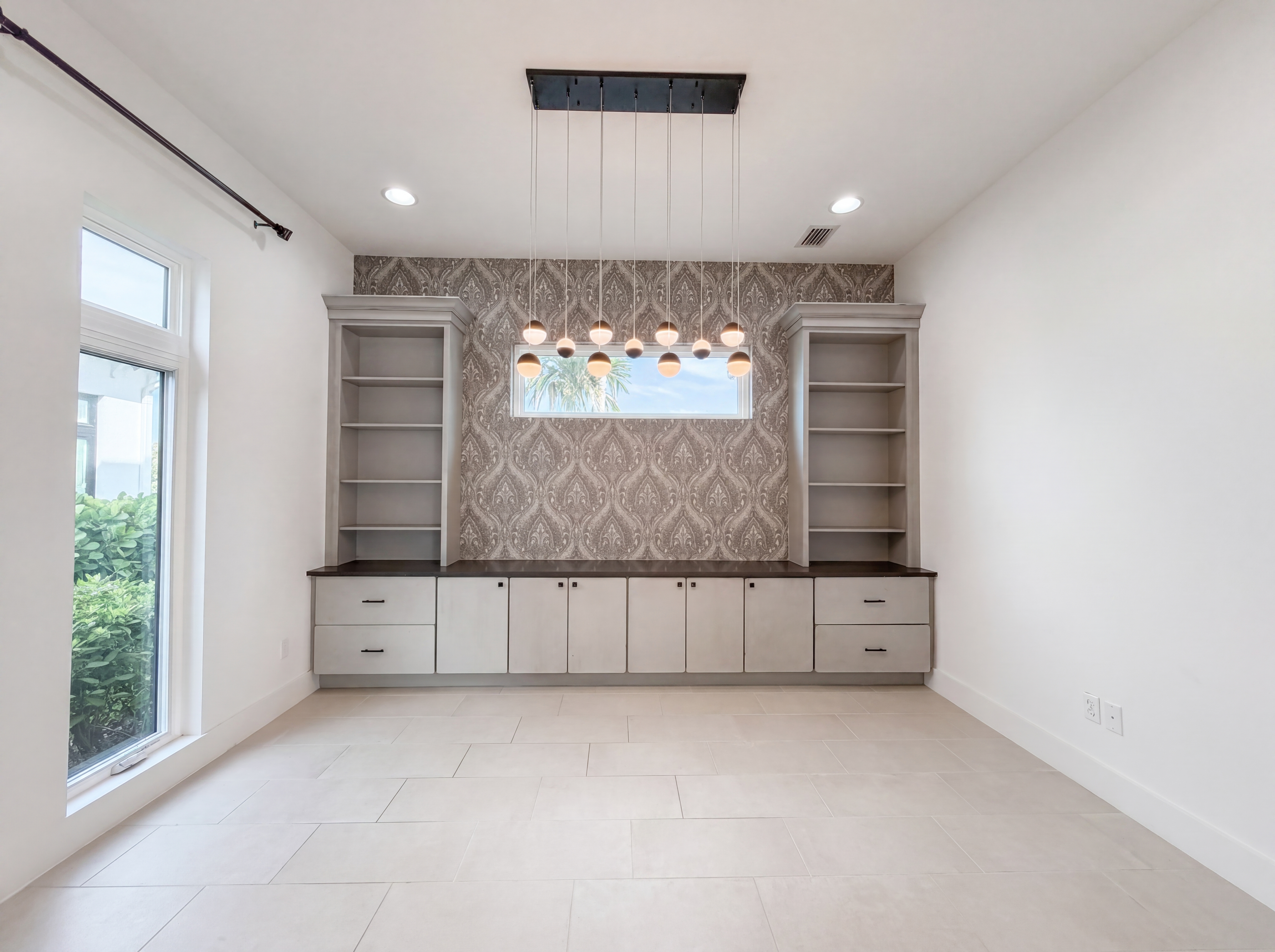 Photo 7 of 43 of 5911 Redbay Blvd, Bradenton, FL