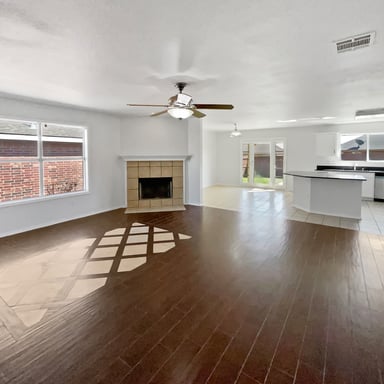 Property photo 3 of 2042 Lake Trail Dr