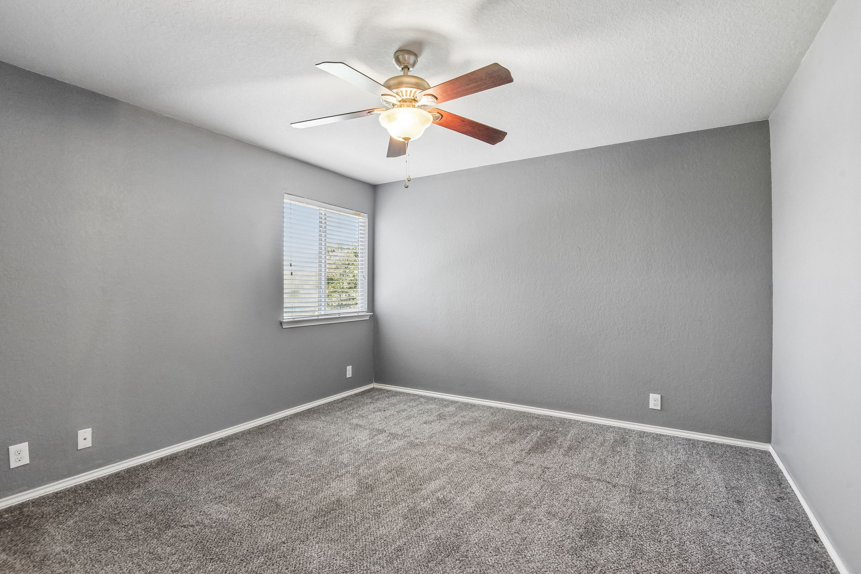 Photo 34 of 49 of 2535 Fayette Dr, New Braunfels, TX