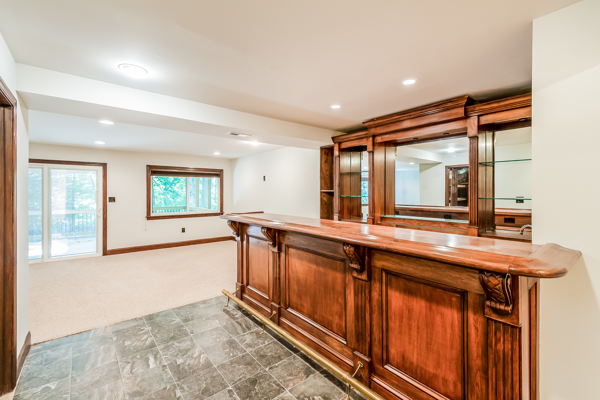 Photo 15 of 19 of 256 W Meadowland Ln, Sterling, VA