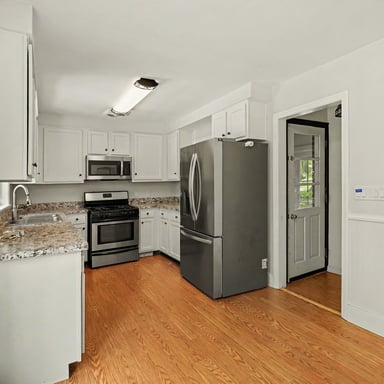 Property photo 2 of 2381 Chatham Rd