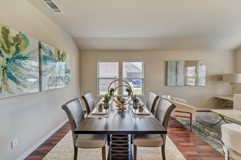 Photo 13 of 30 - 2807 Oak Glen Dr, Grand Prairie, TX 75052