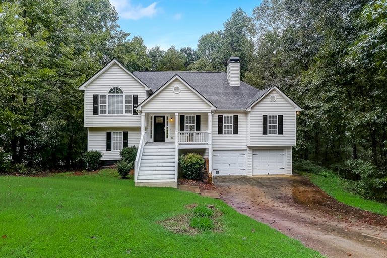 Photo 1 of 37 - 531 Philadelphia Dr, Jasper, GA 30143