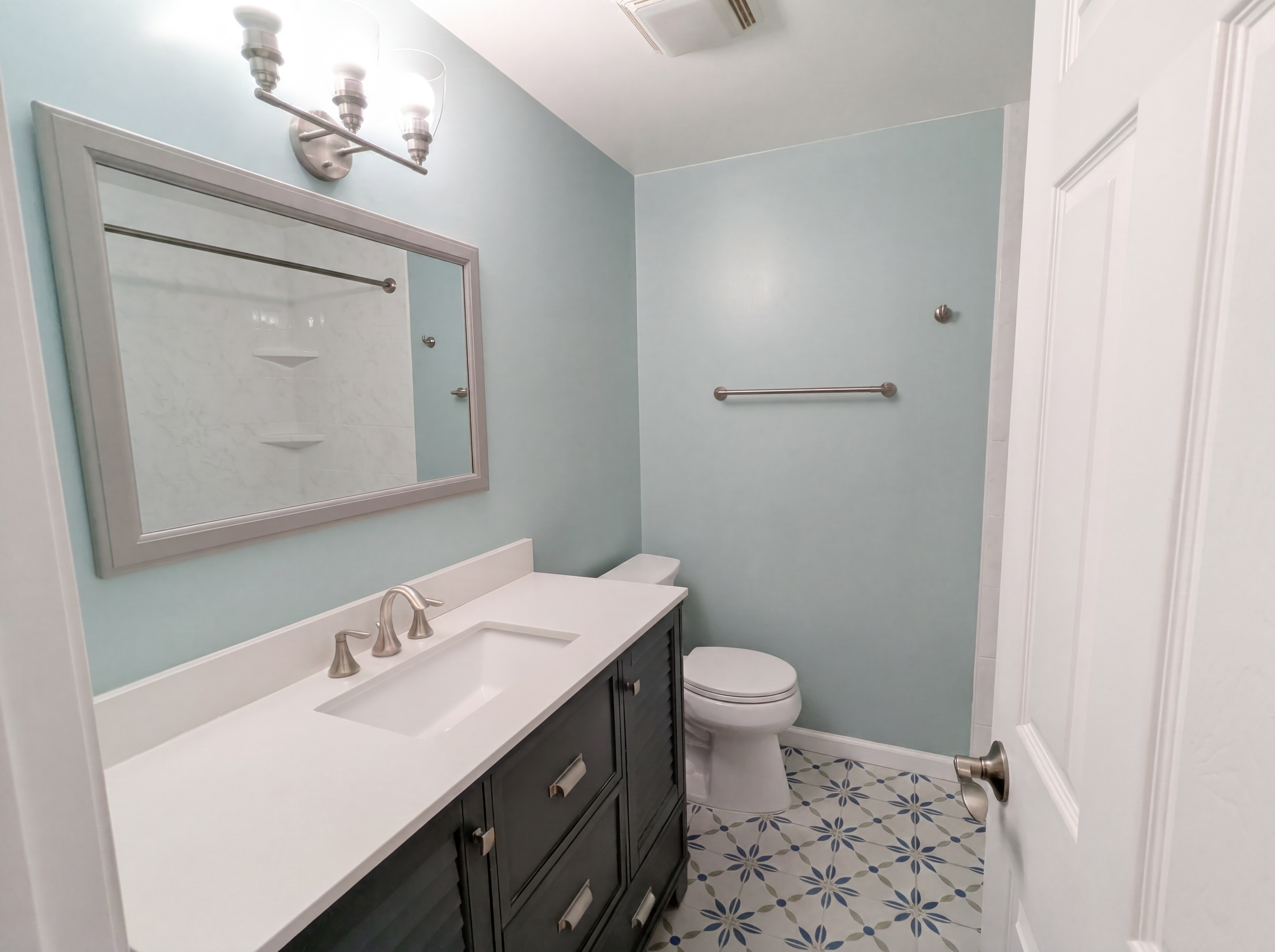 Photo 6 of 24 of 30223 Chatham Point Dr, Bay Village, OH