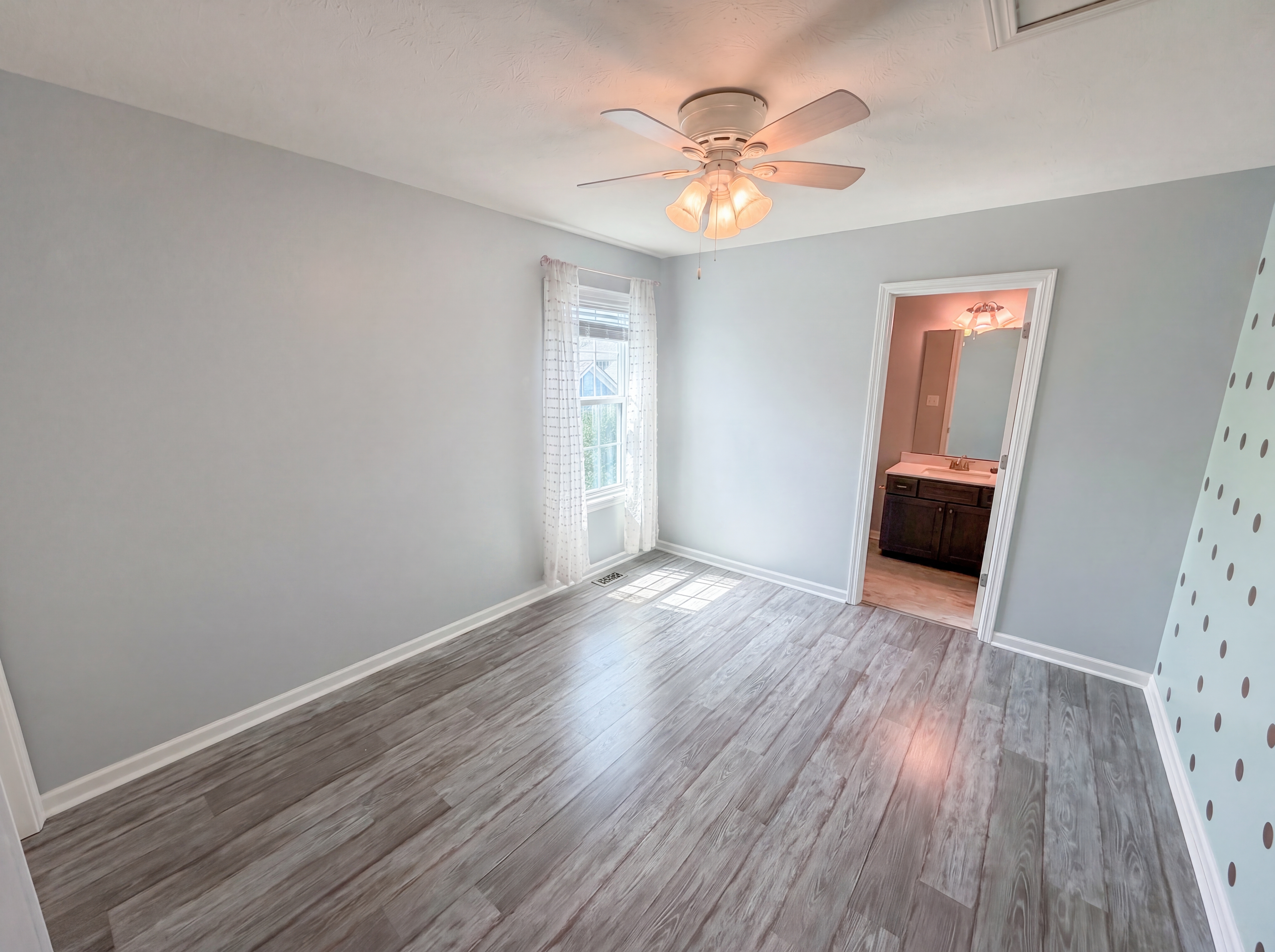 Photo 4 of 39 of 15087 Carrick Rd, Noblesville, IN