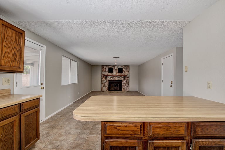 Photo 9 of 25 - 1912 W Dartmouth St, Mesa, AZ 85201