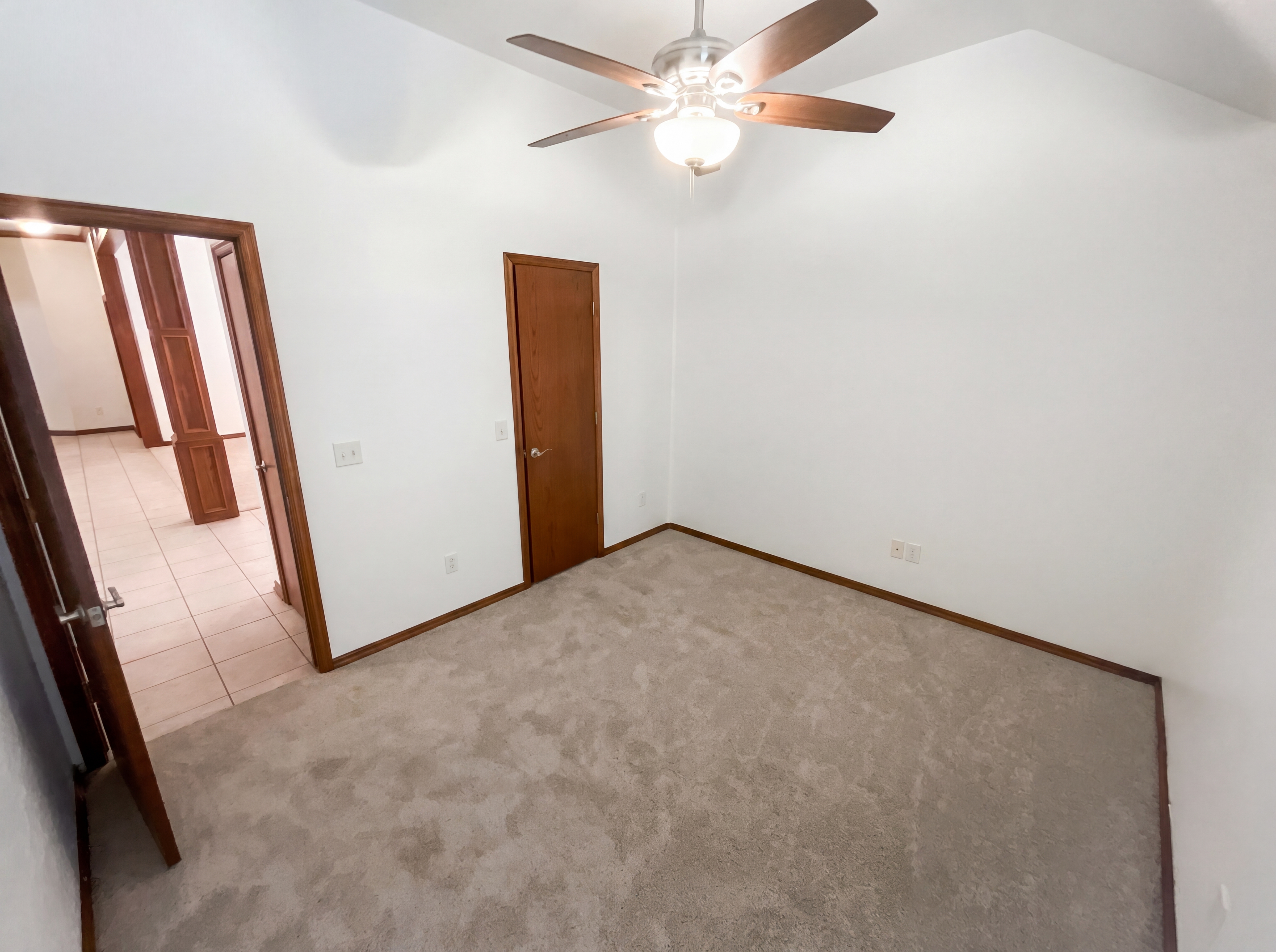 Photo 11 of 21 of 13808 S Robinson Ave, Oklahoma City, OK