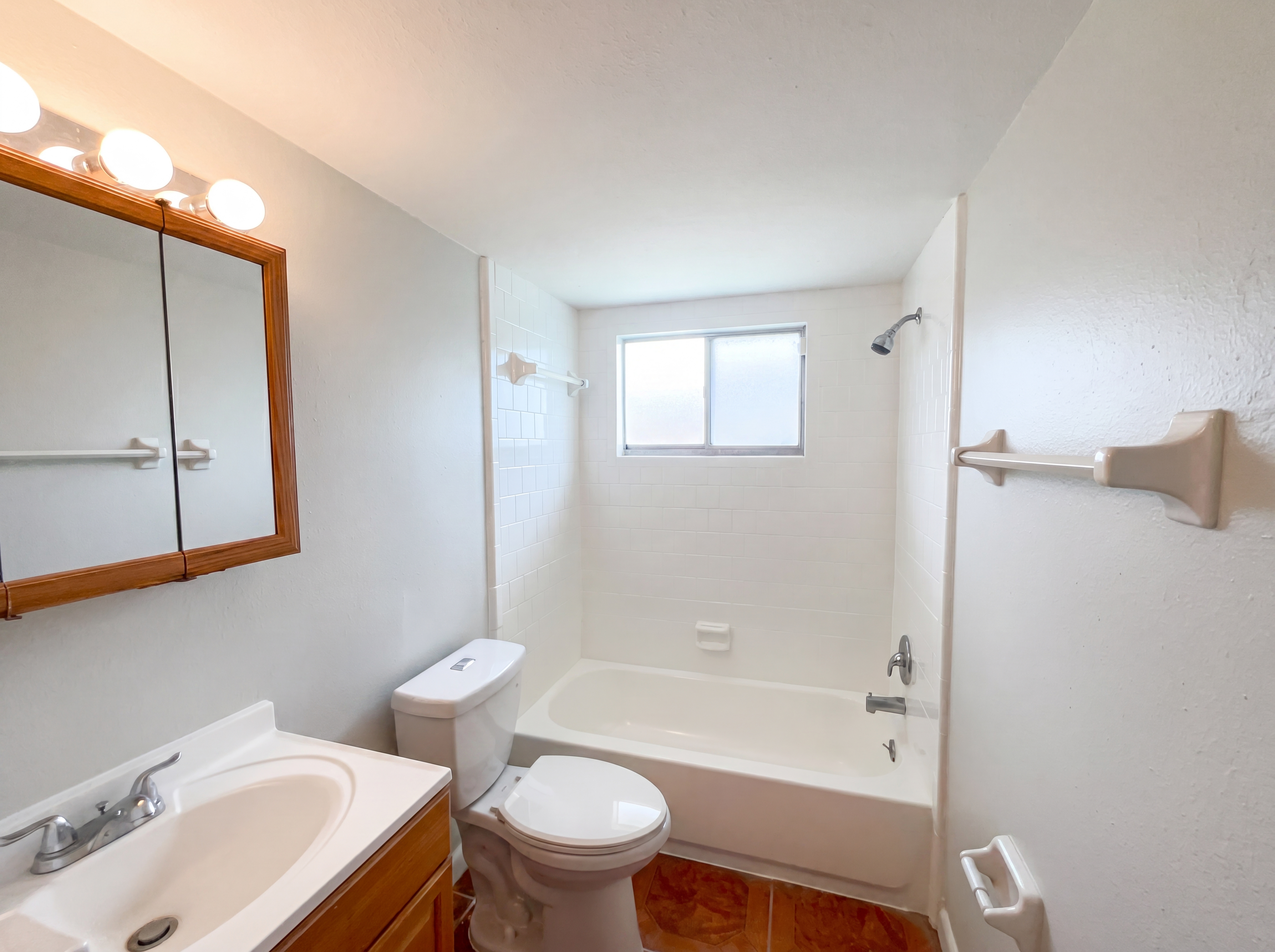 Photo 12 of 27 of 4805 Beacon St, Orlando, FL