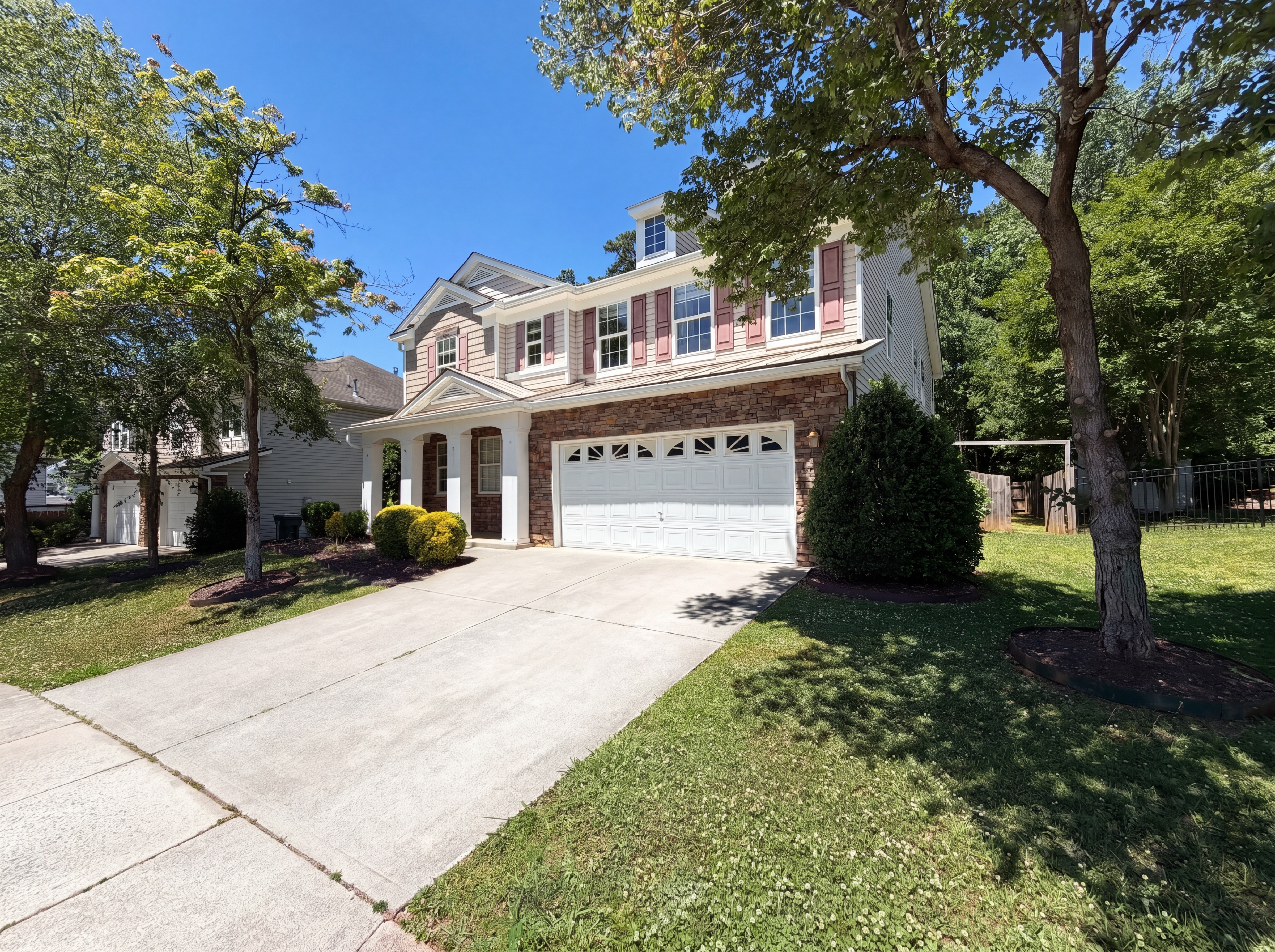Photo 16 of 18 of 506 Hillview Dr, Durham, NC