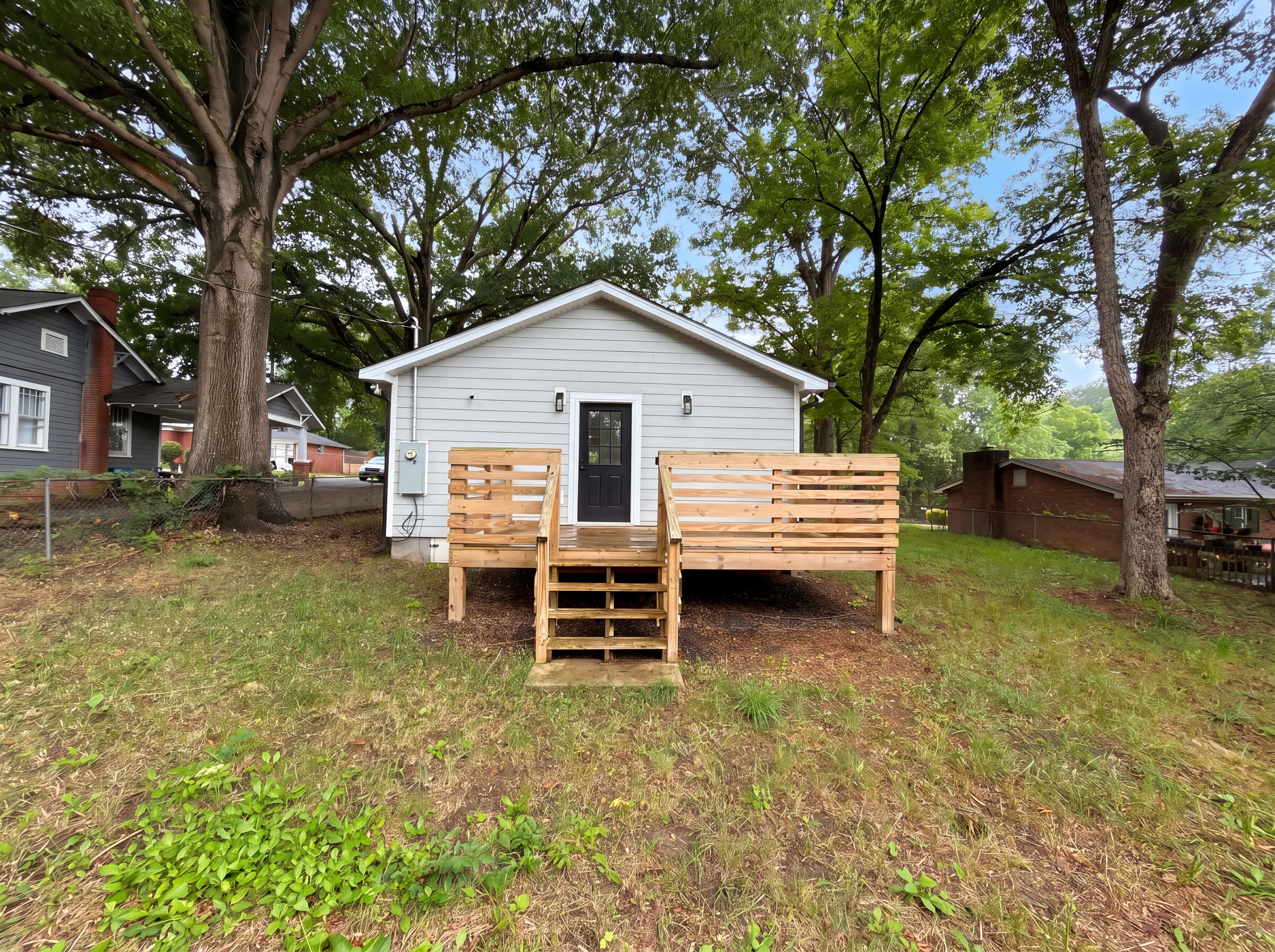 Photo 5 of 16 of 1013 Elm St, Monroe, NC