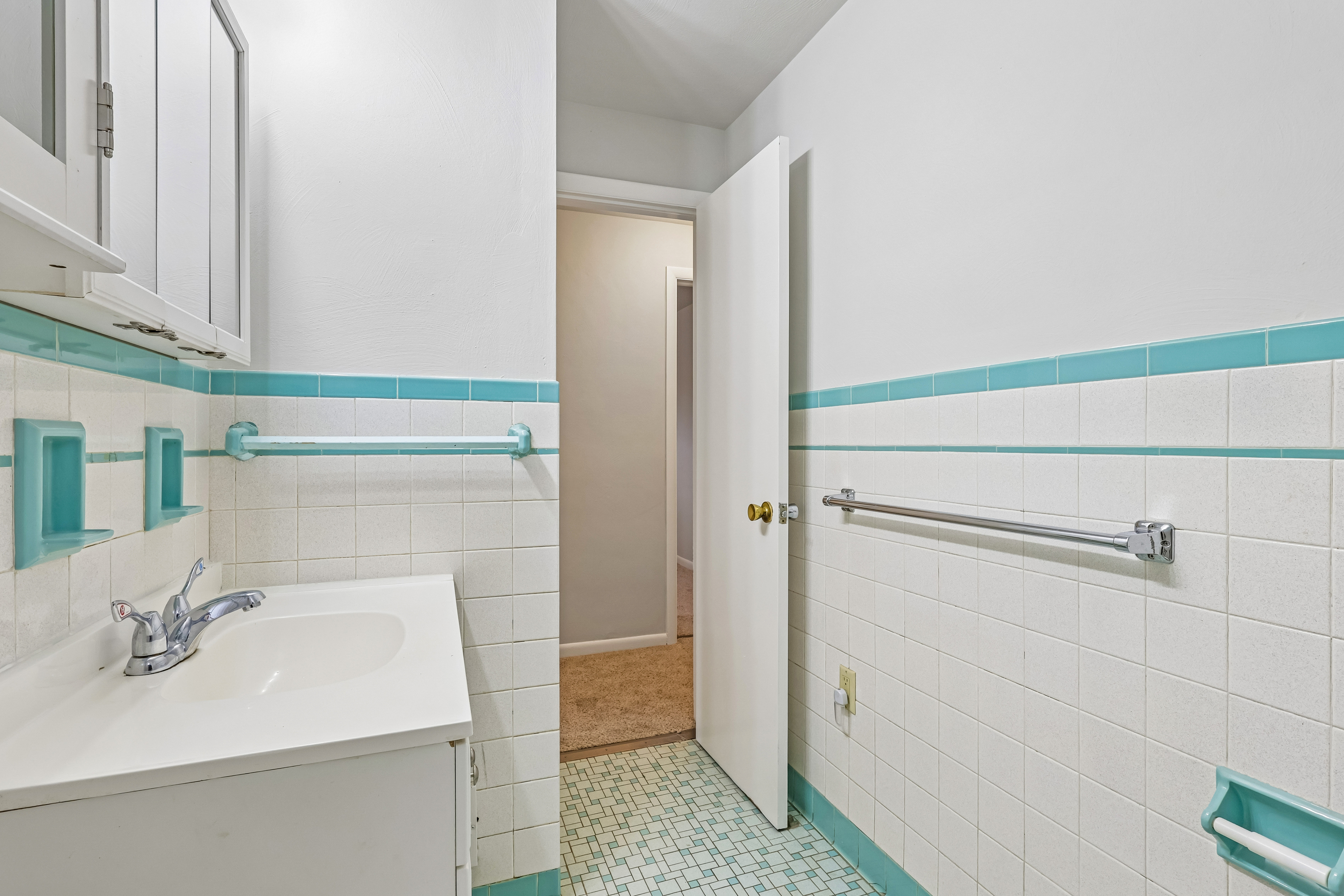 Photo 6 of 47 of 3207 Garbett St, McKeesport, PA