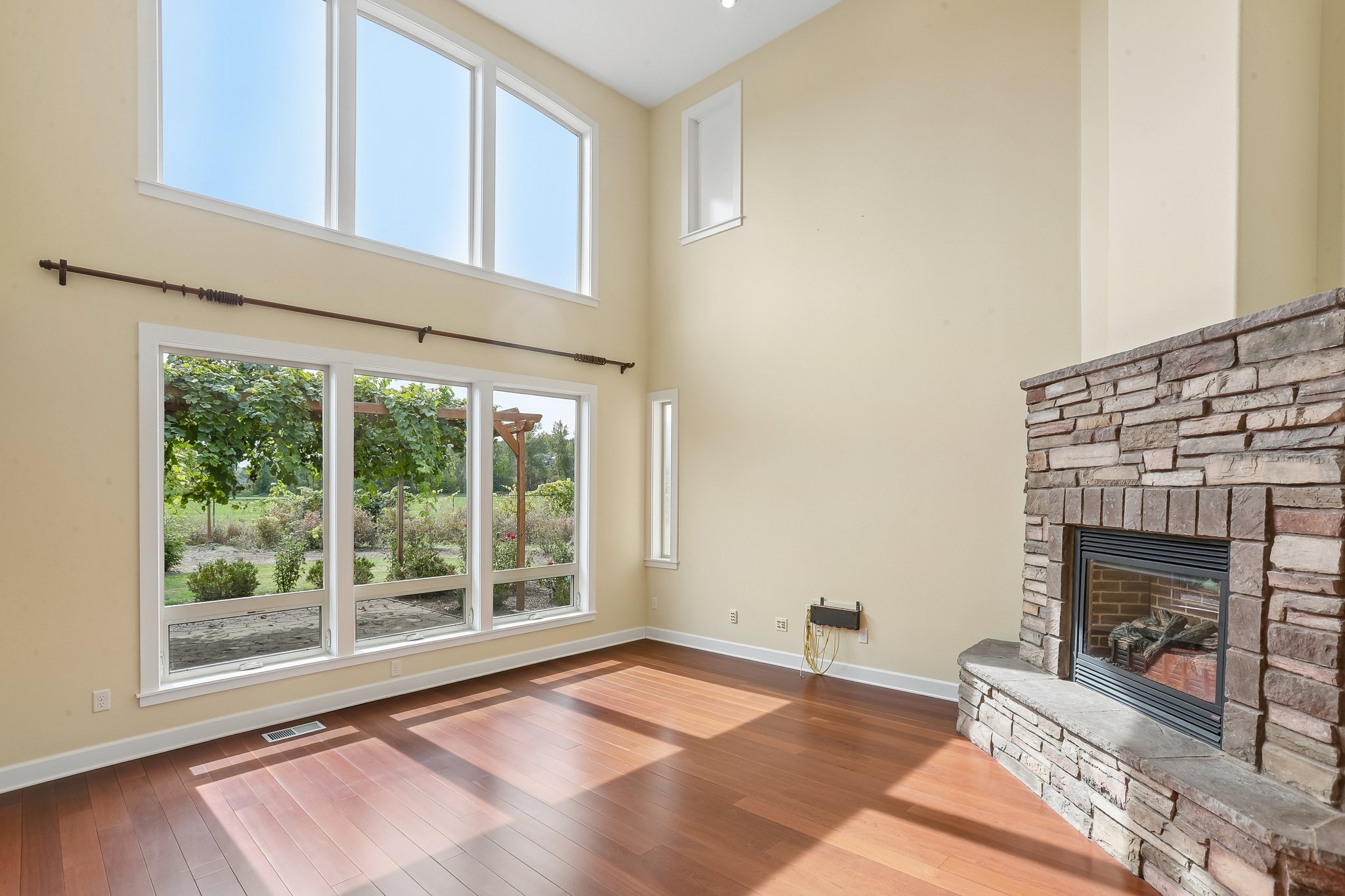 Photo 13 of 32 of 2250 SW Homer Ross Loop, McMinnville, OR
