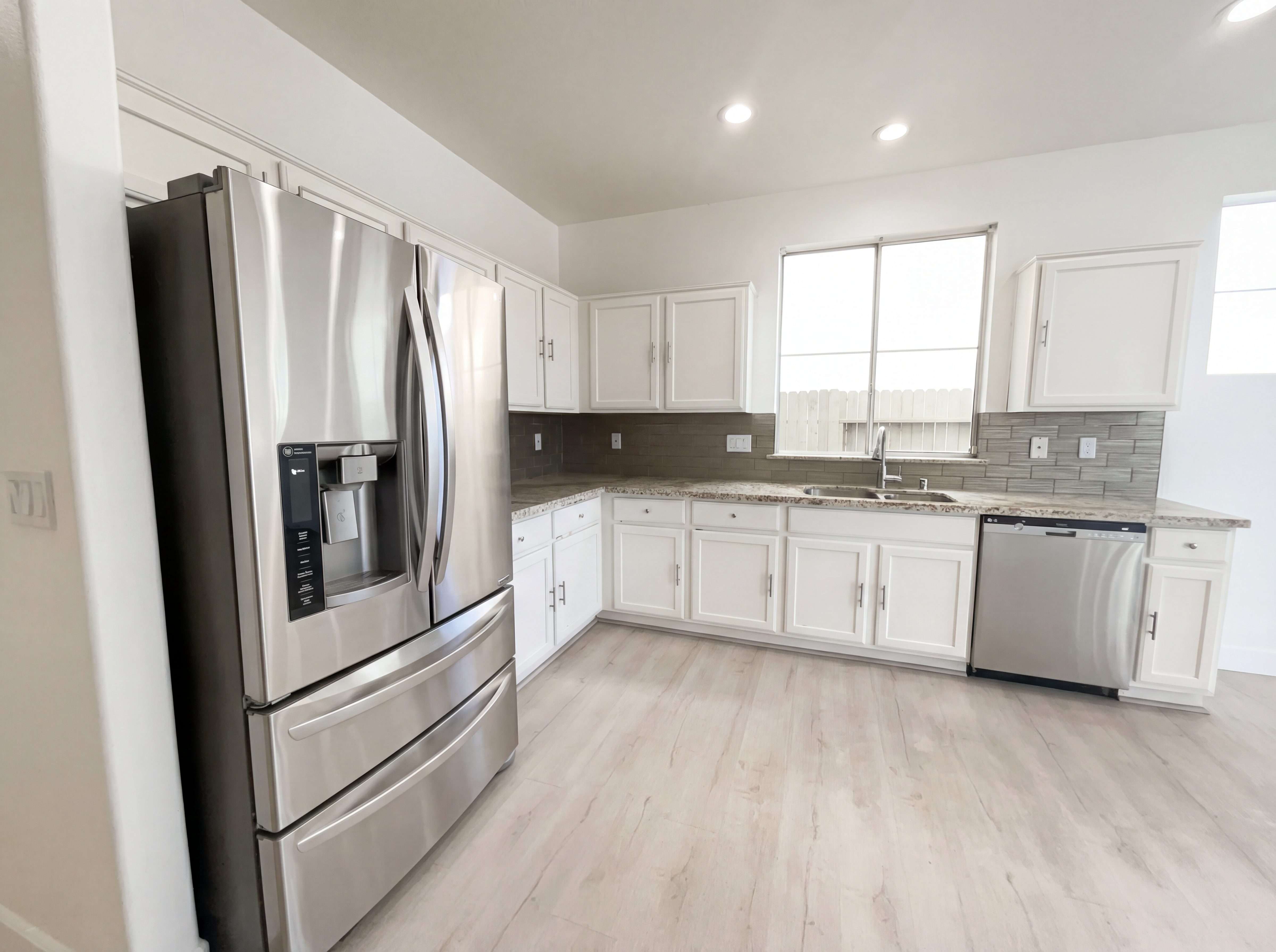 Photo 2 of 64 of 2724 Bertolani Cir, Elk Grove, CA