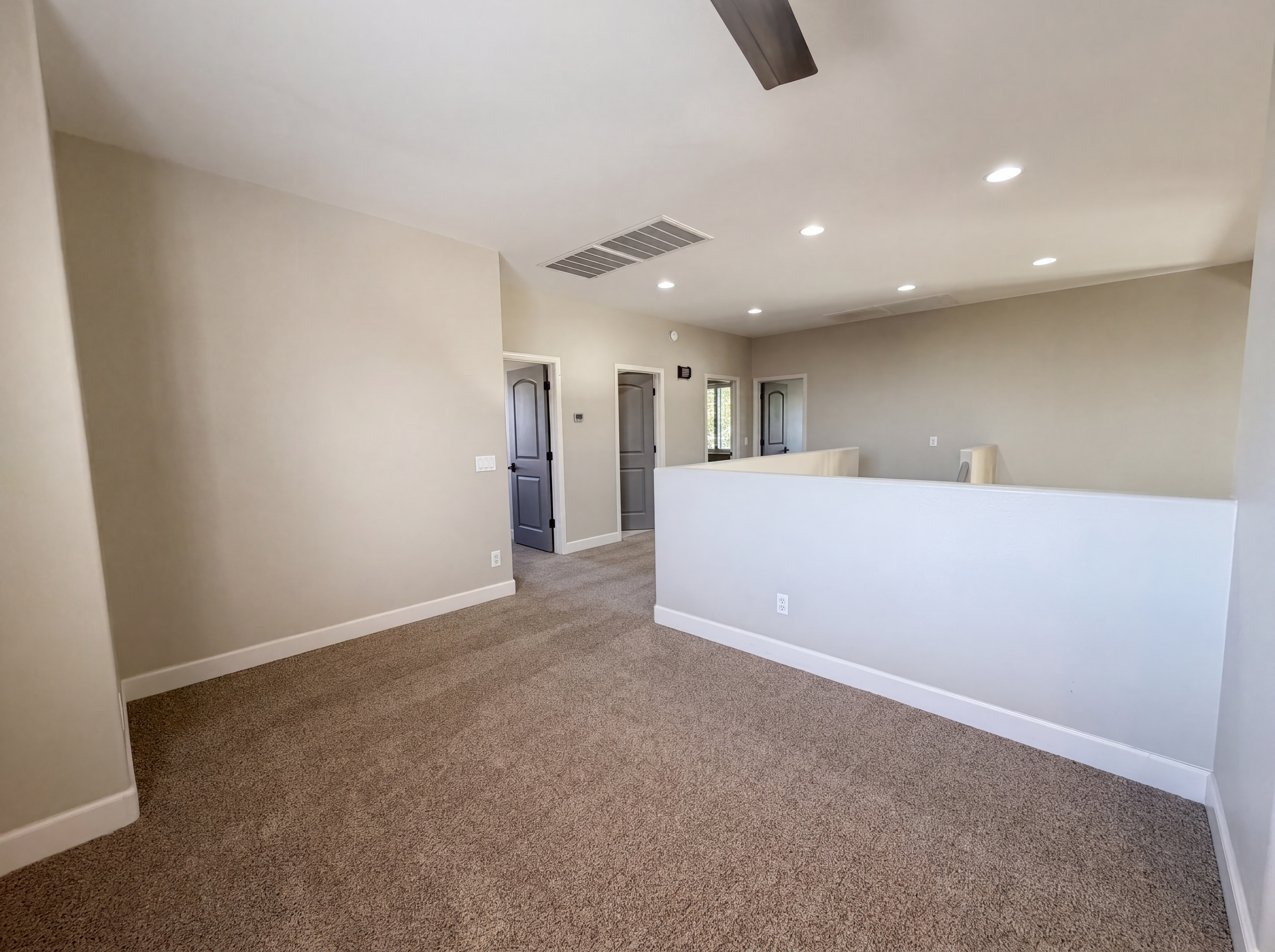 Photo 13 of 37 of 1738 E Beretta Pl, Chandler, AZ