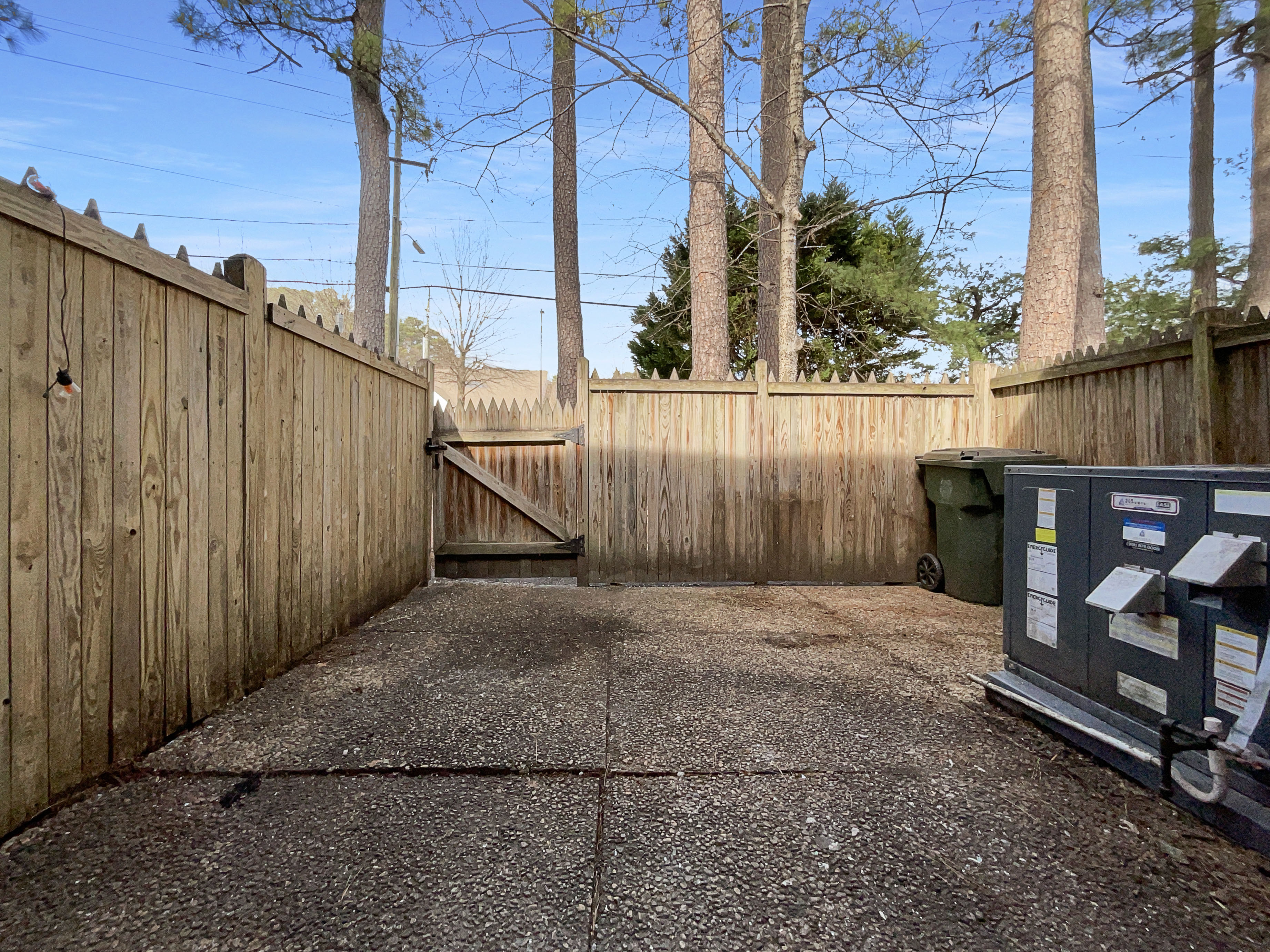 Photo 5 of 15 of 3737 Jamestown Cir, Raleigh, NC
