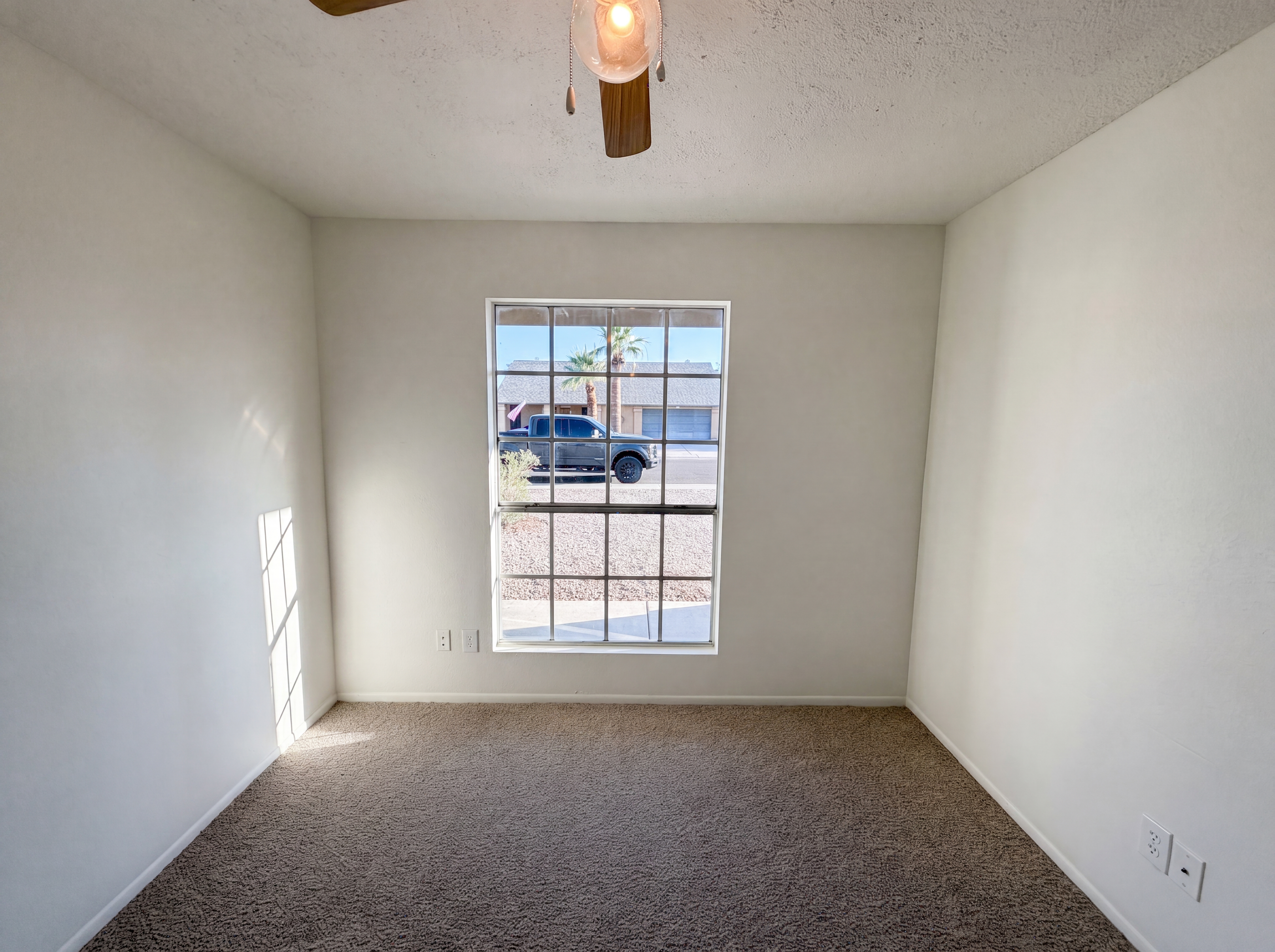 Photo 4 of 20 of 8839 W Carol Ave, Peoria, AZ