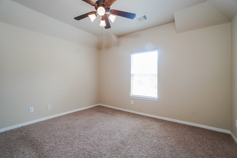 Photo 21 of 27 - 9642 Lavender Mist Ln, Katy, TX 77494