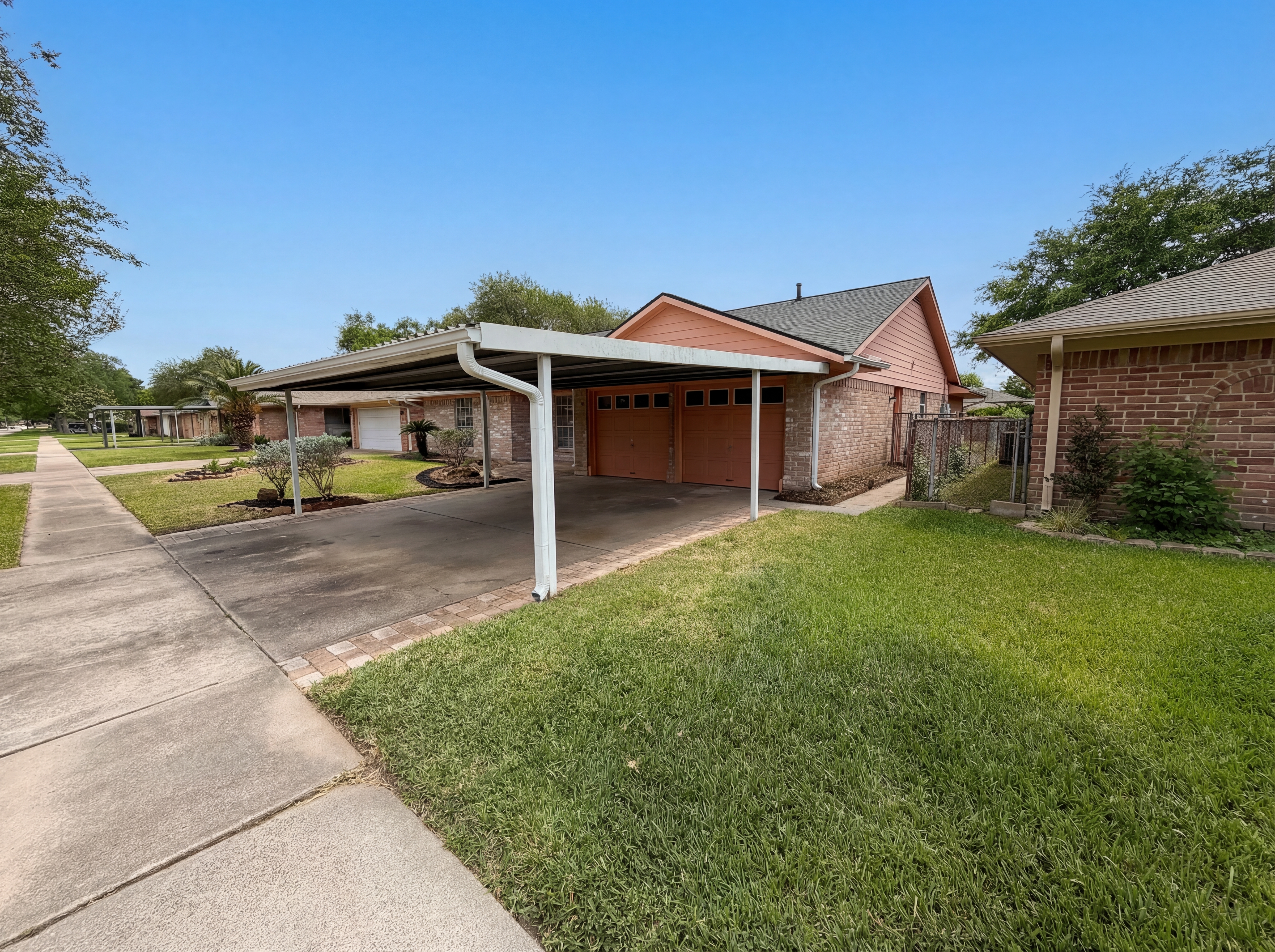 Photo 7 of 21 of 1902 New Orleans St, Deer Park, TX