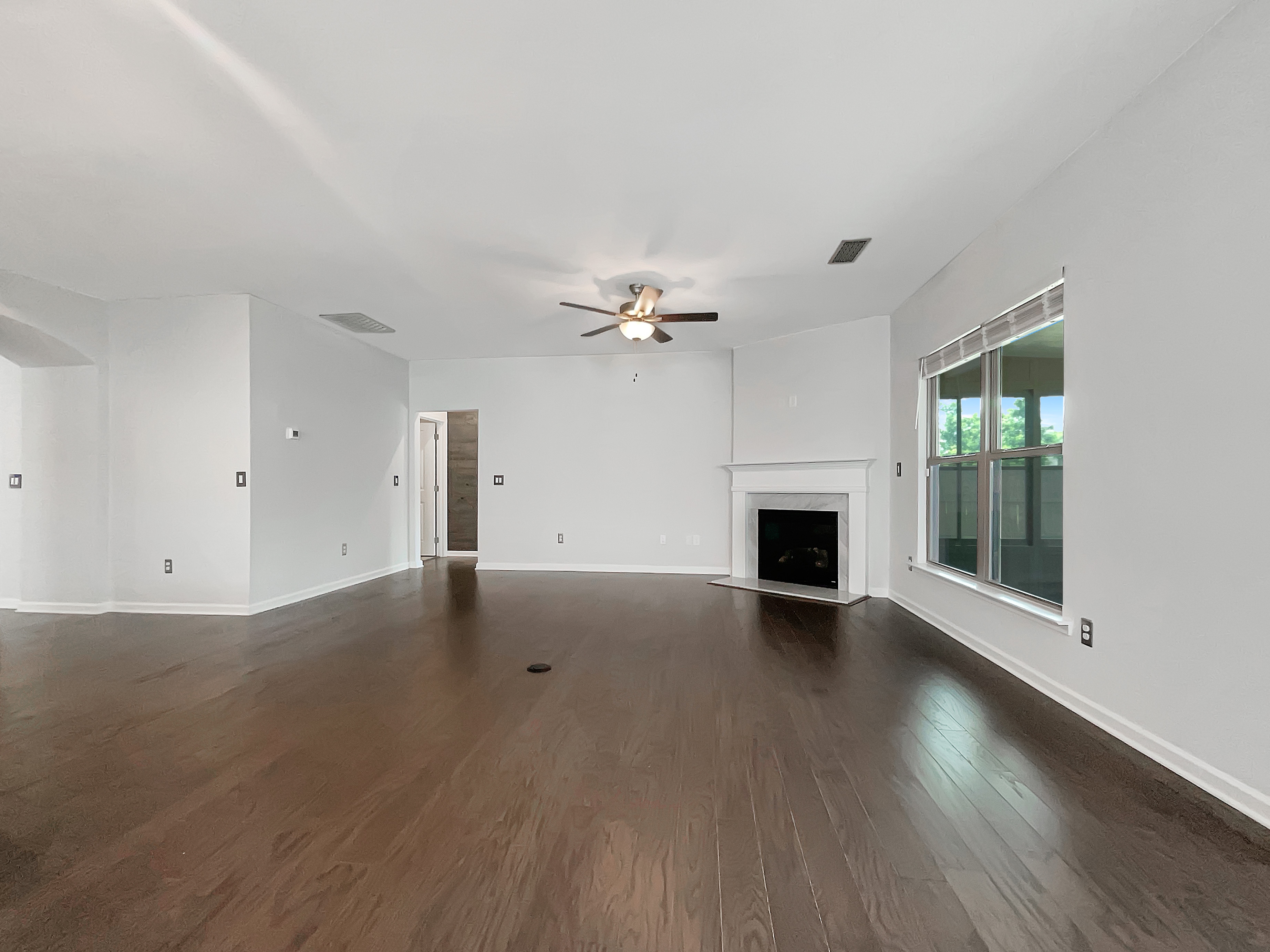 Photo 10 of 24 of 2838 Menton Rd SW, Powder Springs, GA