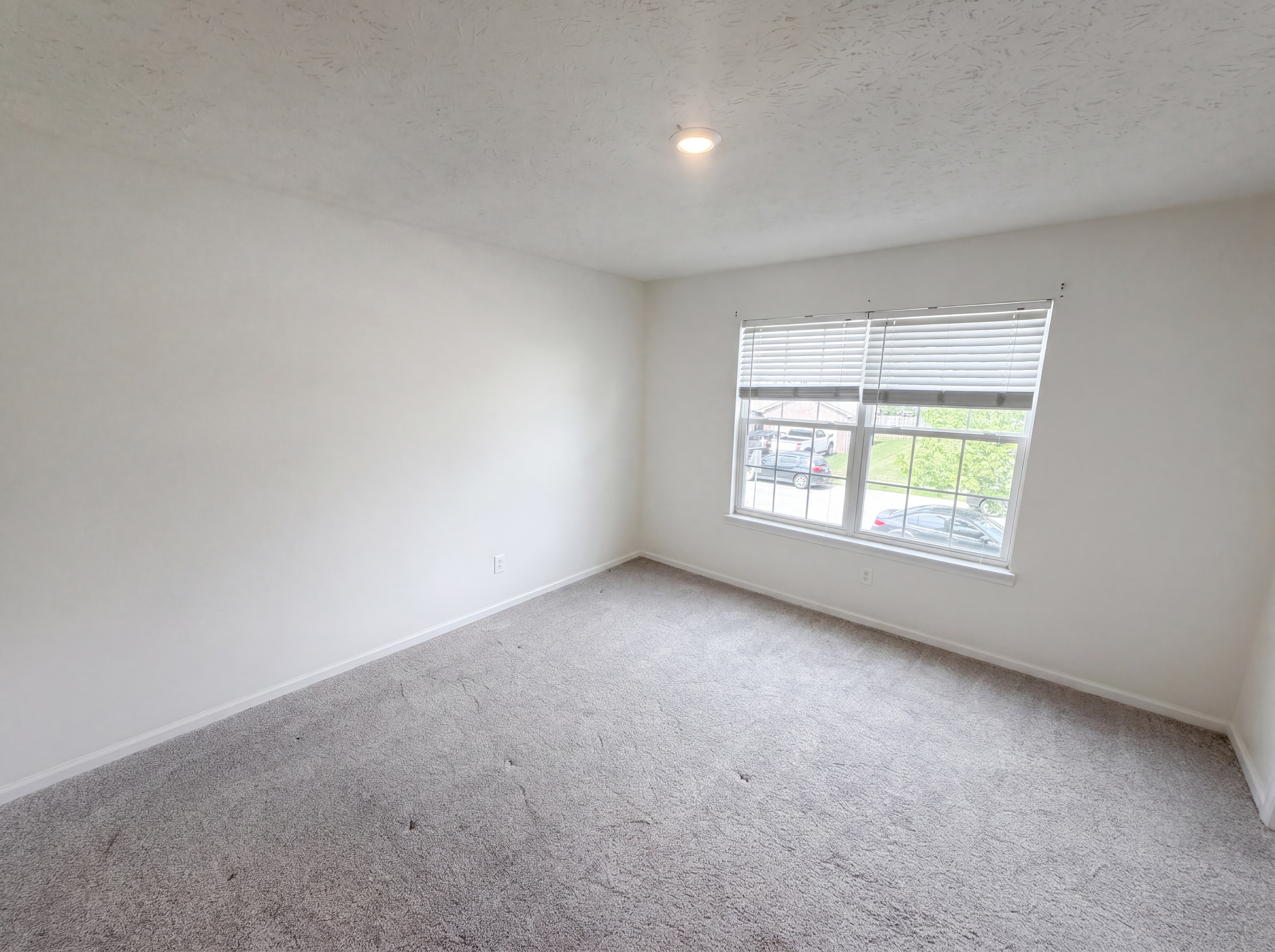Photo 16 of 27 of 18676 Mill Grove Dr, Noblesville, IN