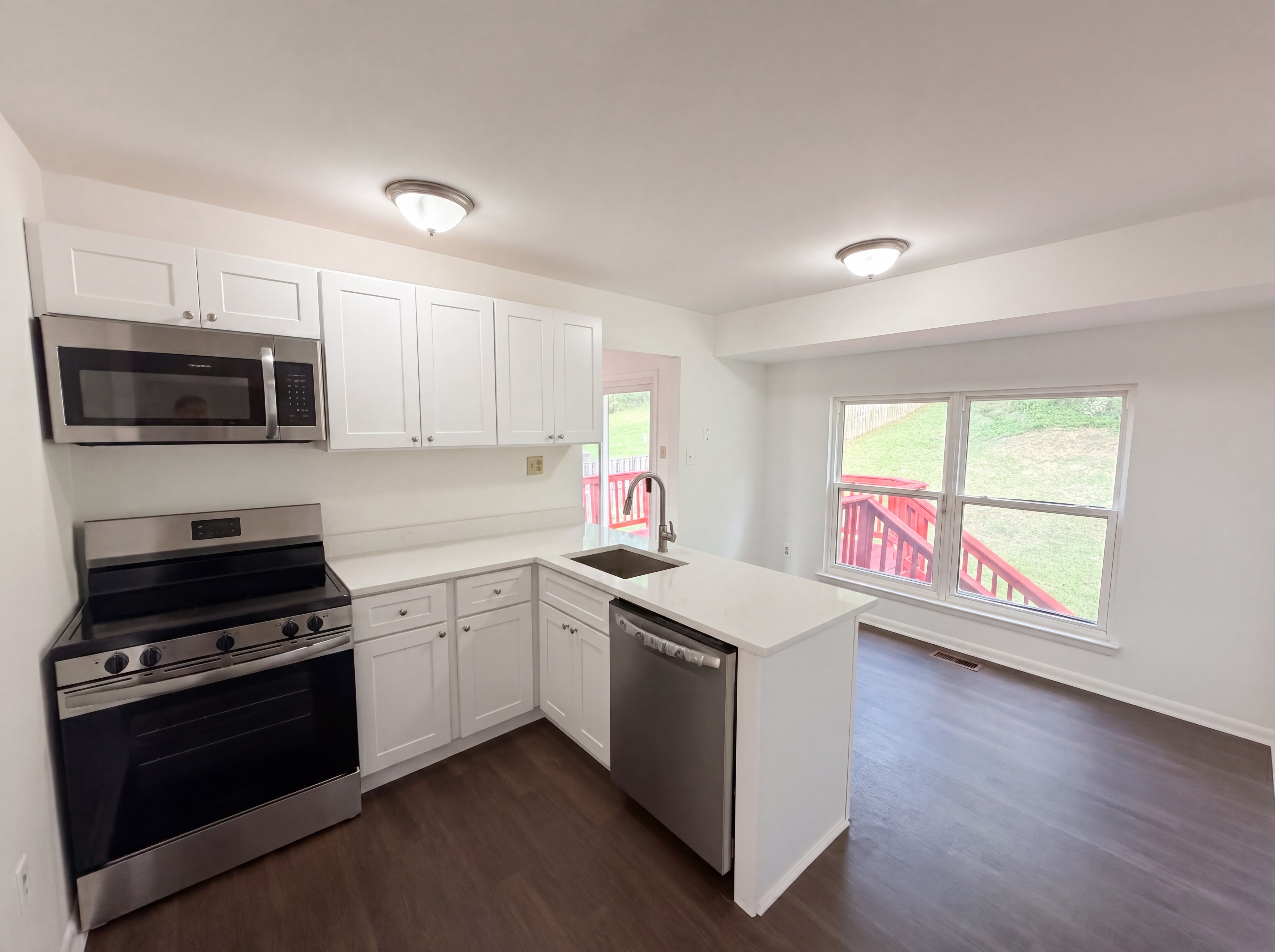 Photo 2 of 19 of 12708 Lampton Ln, Fort Washington, MD