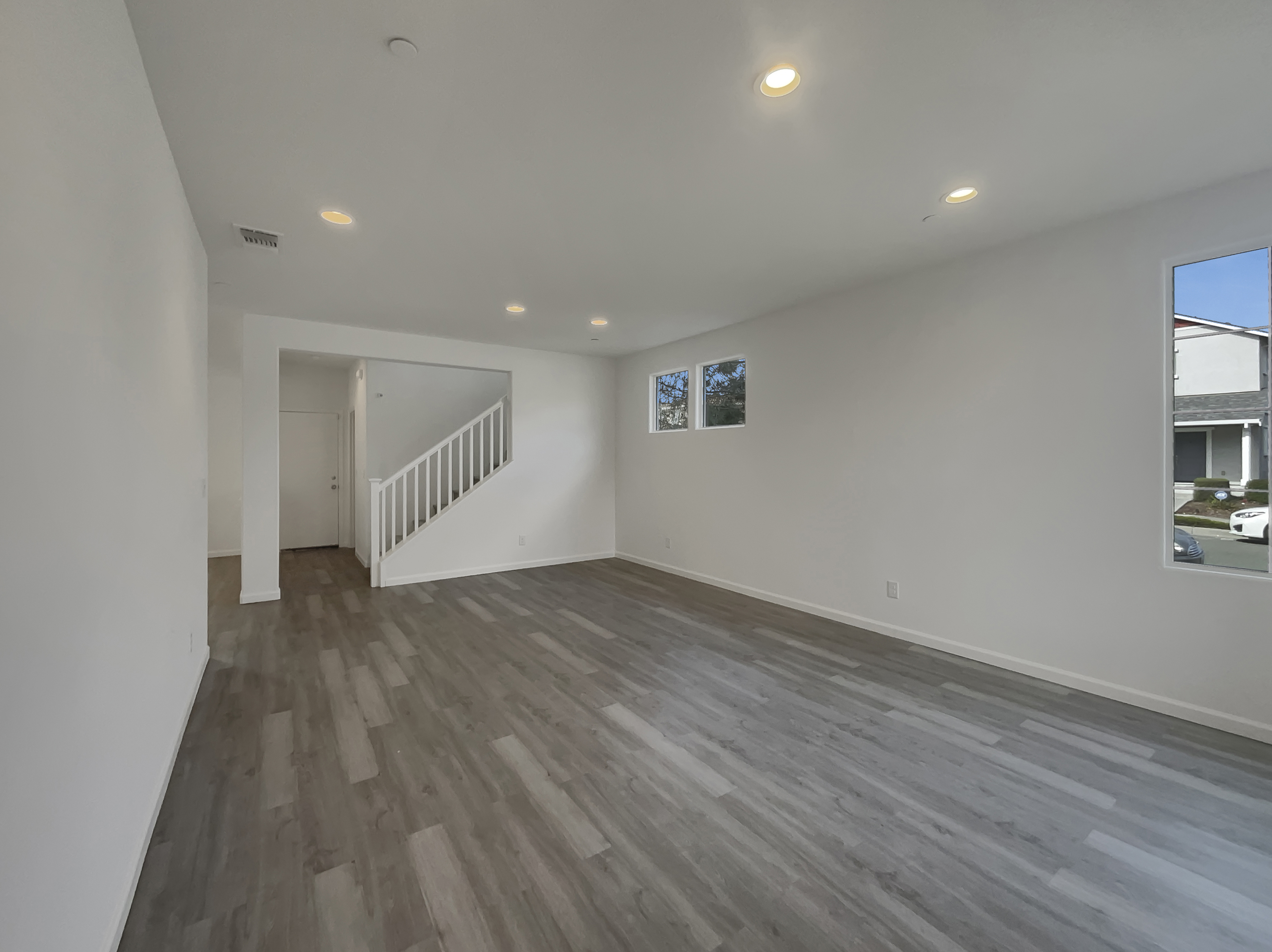 Photo 3 of 43 of 4579 Juneberry Dr, Sacramento, CA