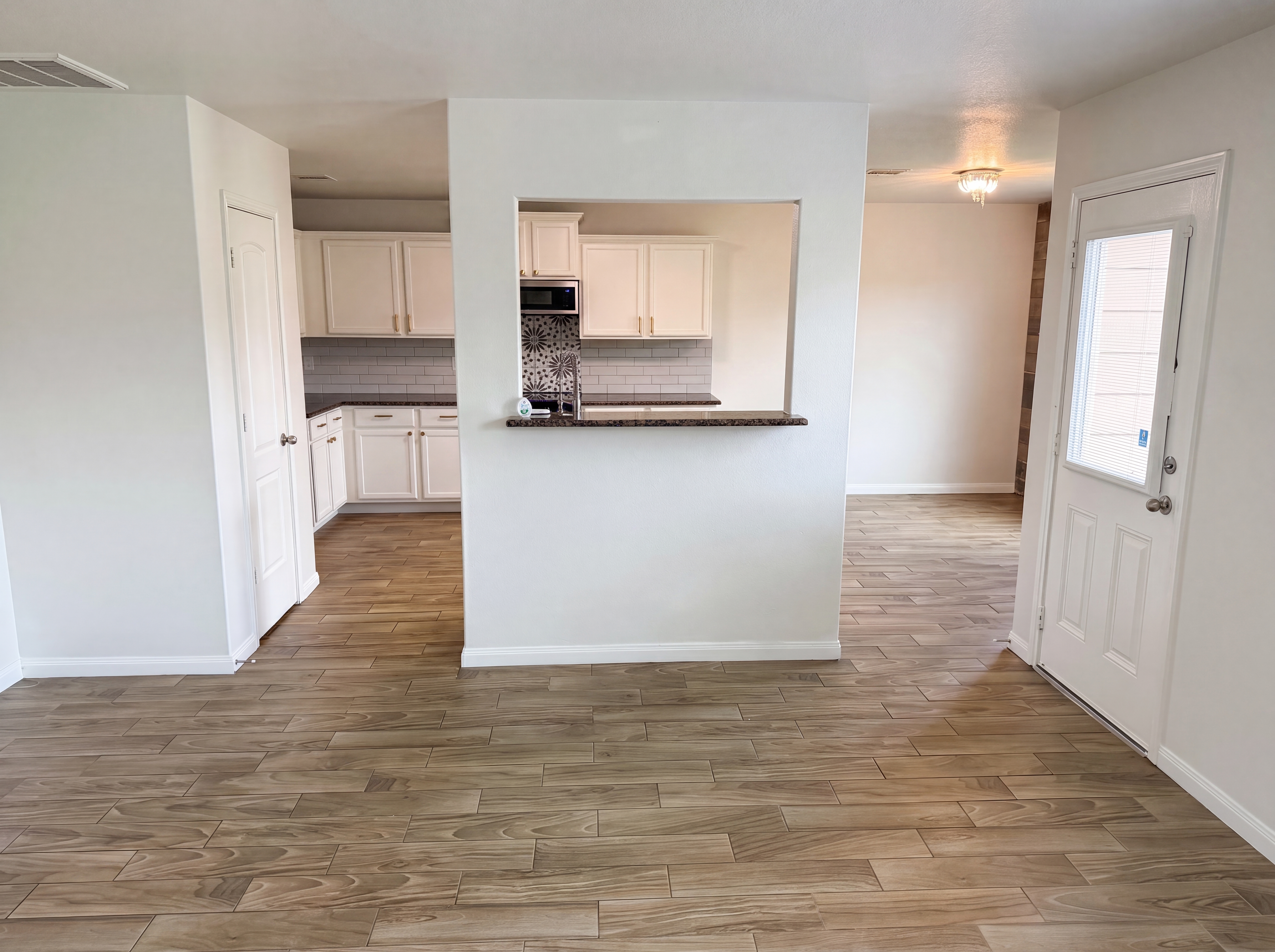 Photo 8 of 21 of 20523 Freedom River Dr, Humble, TX