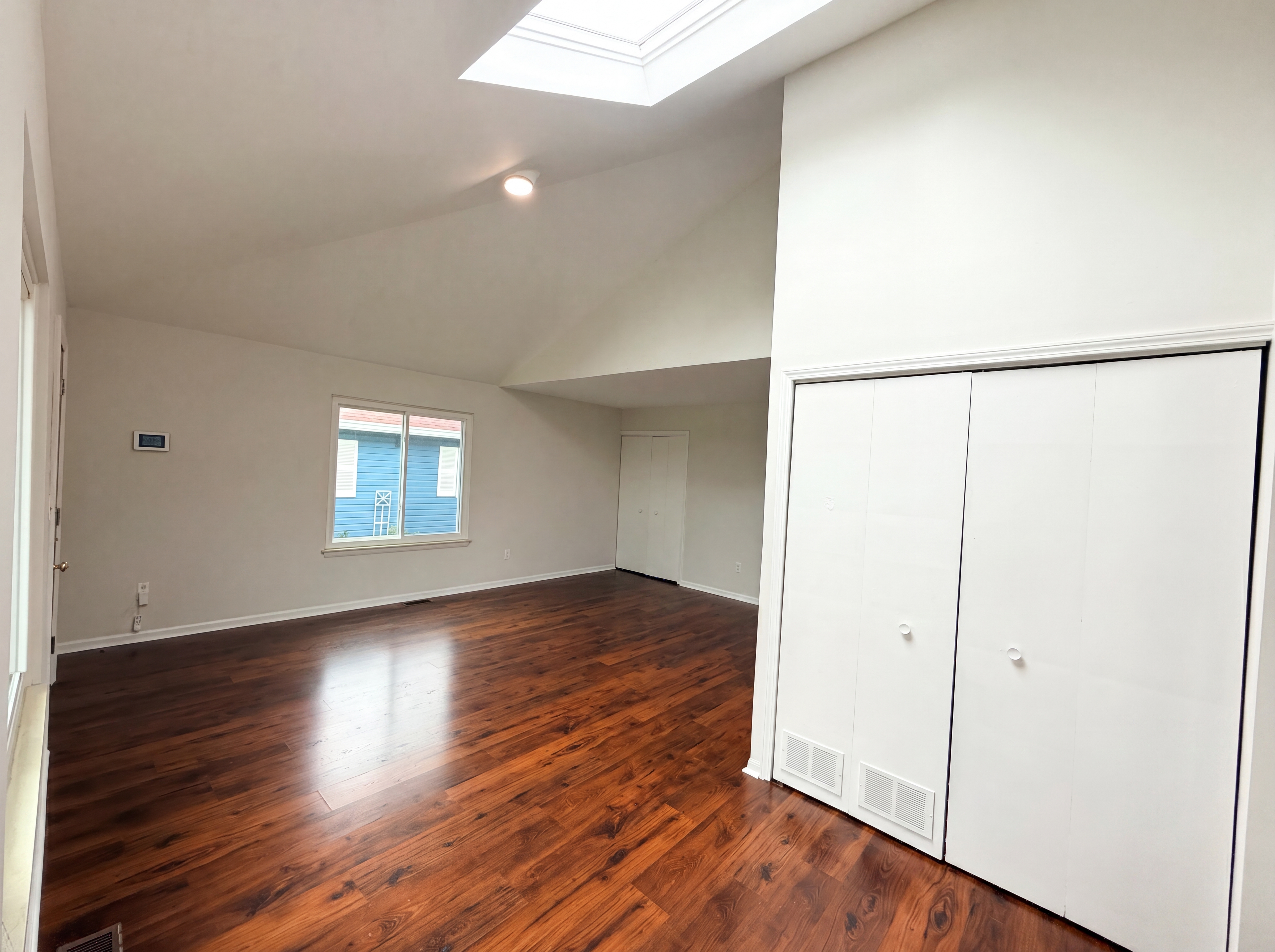 Photo 4 of 19 of 33522 Fernwood St, Westland, MI