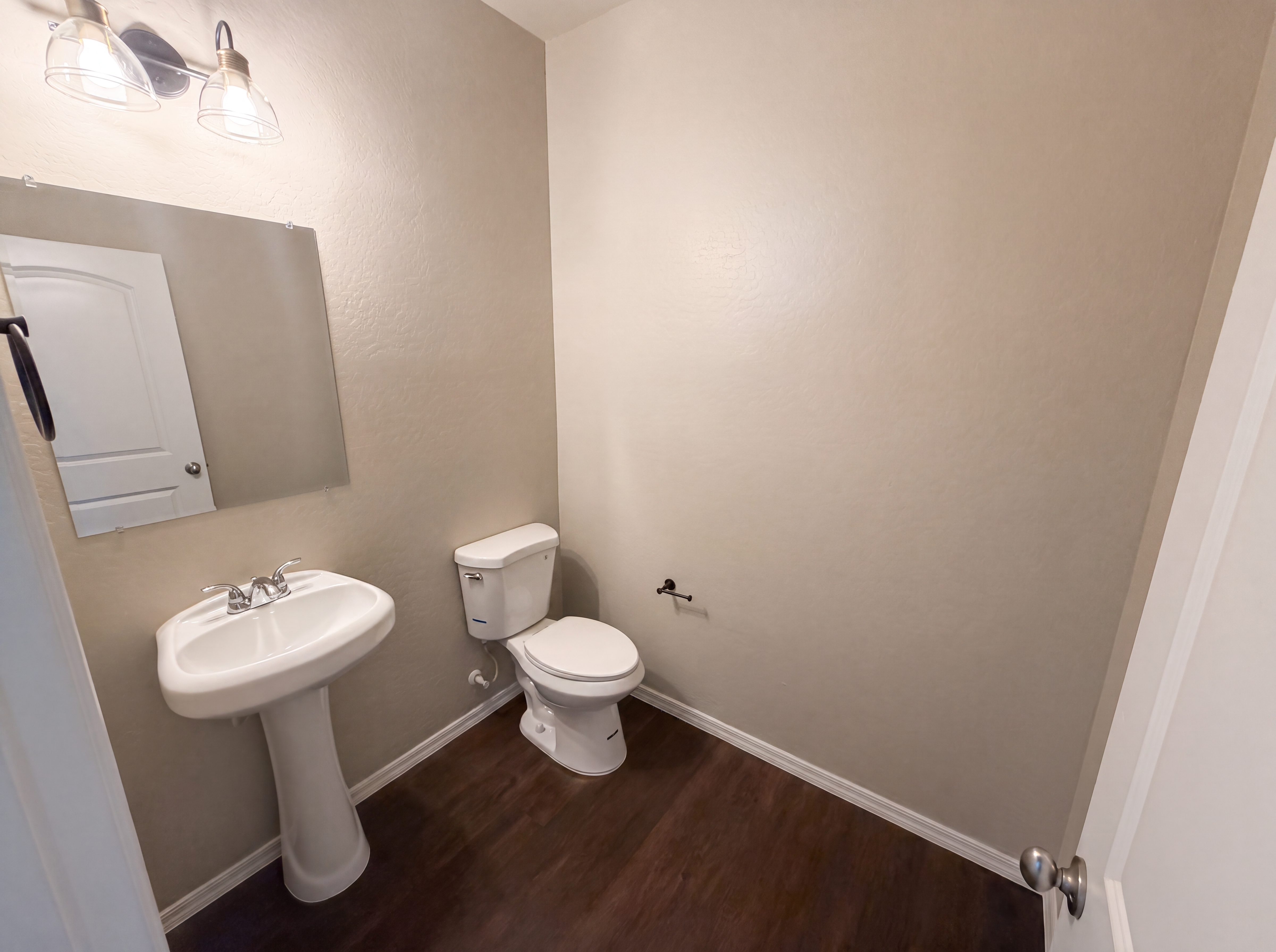Photo 14 of 36 of 30970 W Amelia Ave, Buckeye, AZ