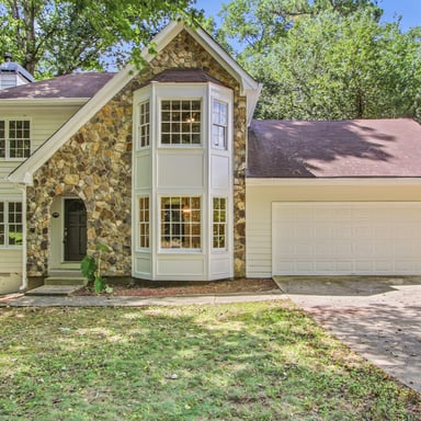 Property photo 1 of 1039 Plantation Blvd SE