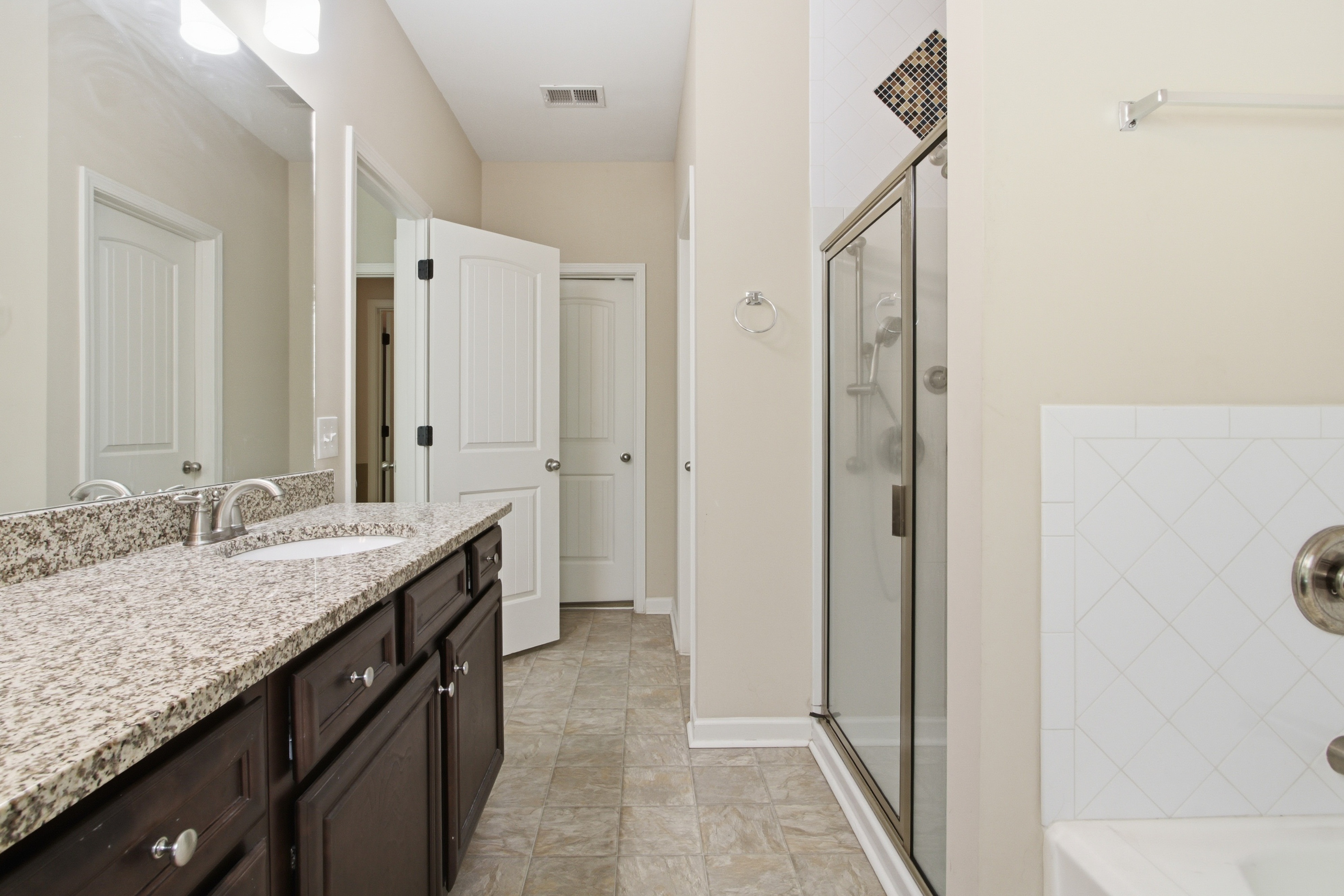 Photo 6 of 37 of 5047 Little Harbor Way, Acworth, GA