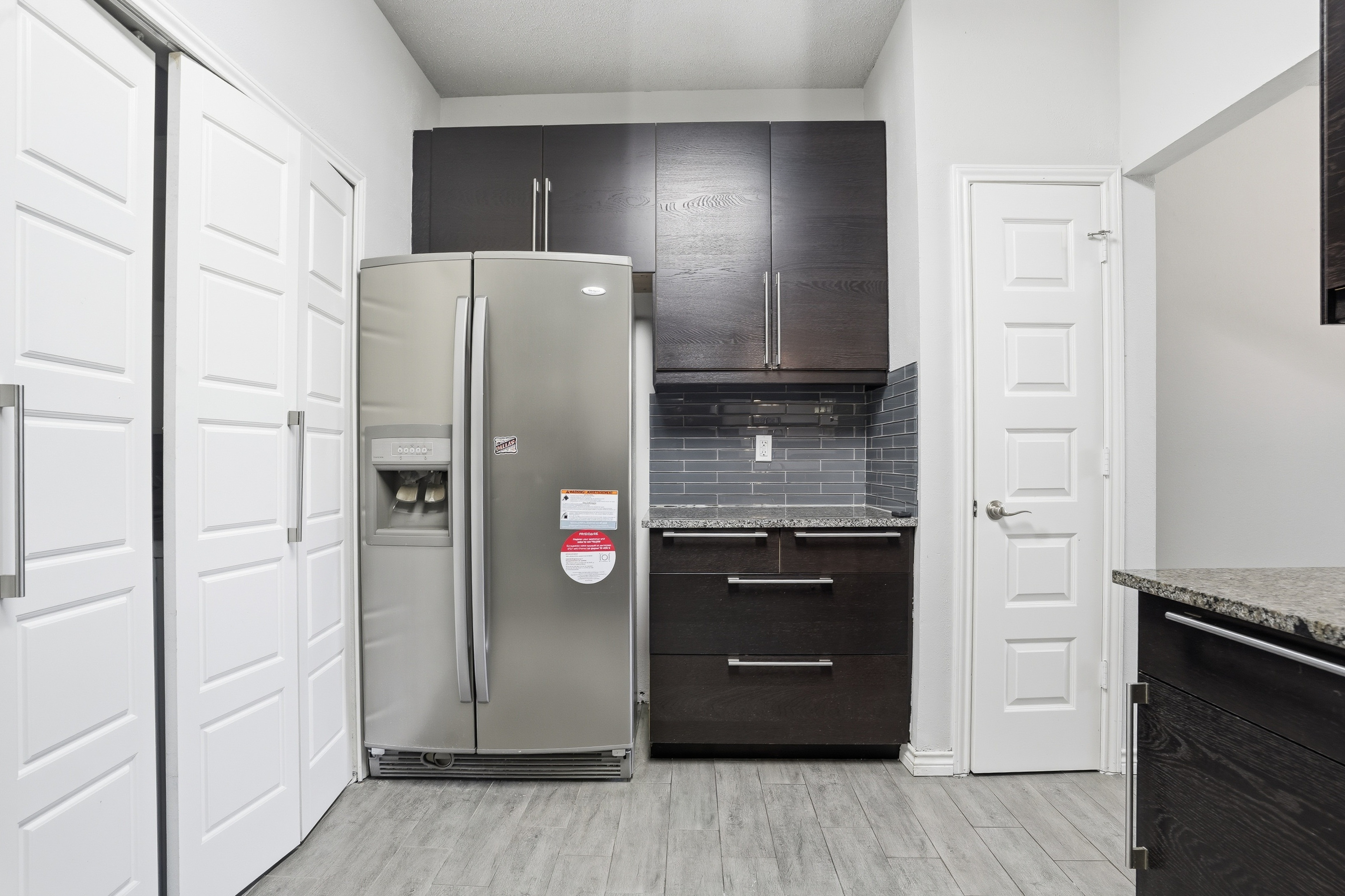 Photo 14 of 31 of 2142 Falcon Ridge Dr, Carrollton, TX