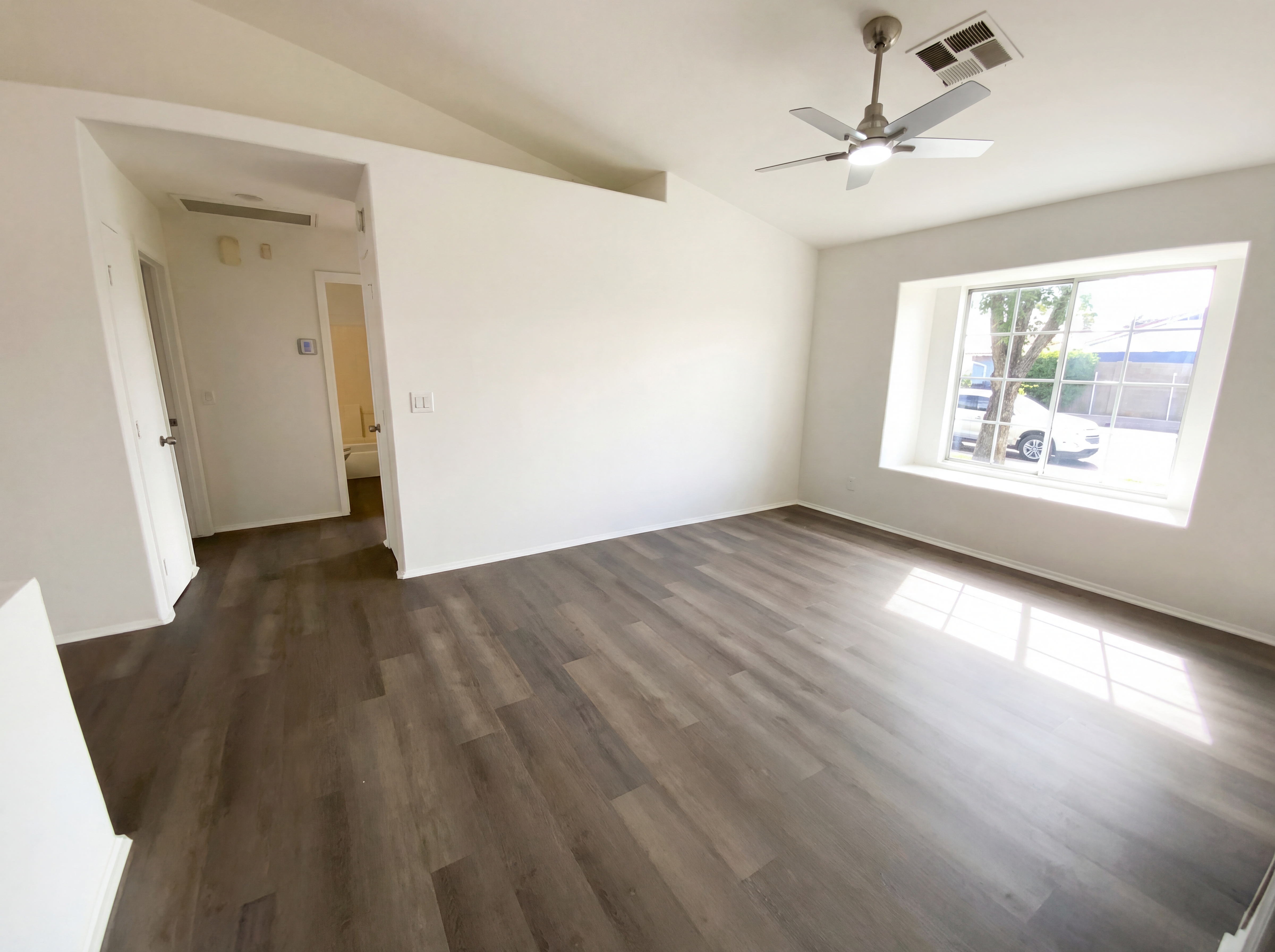 Photo 11 of 21 of 10101 N 91st Ave, Peoria, AZ