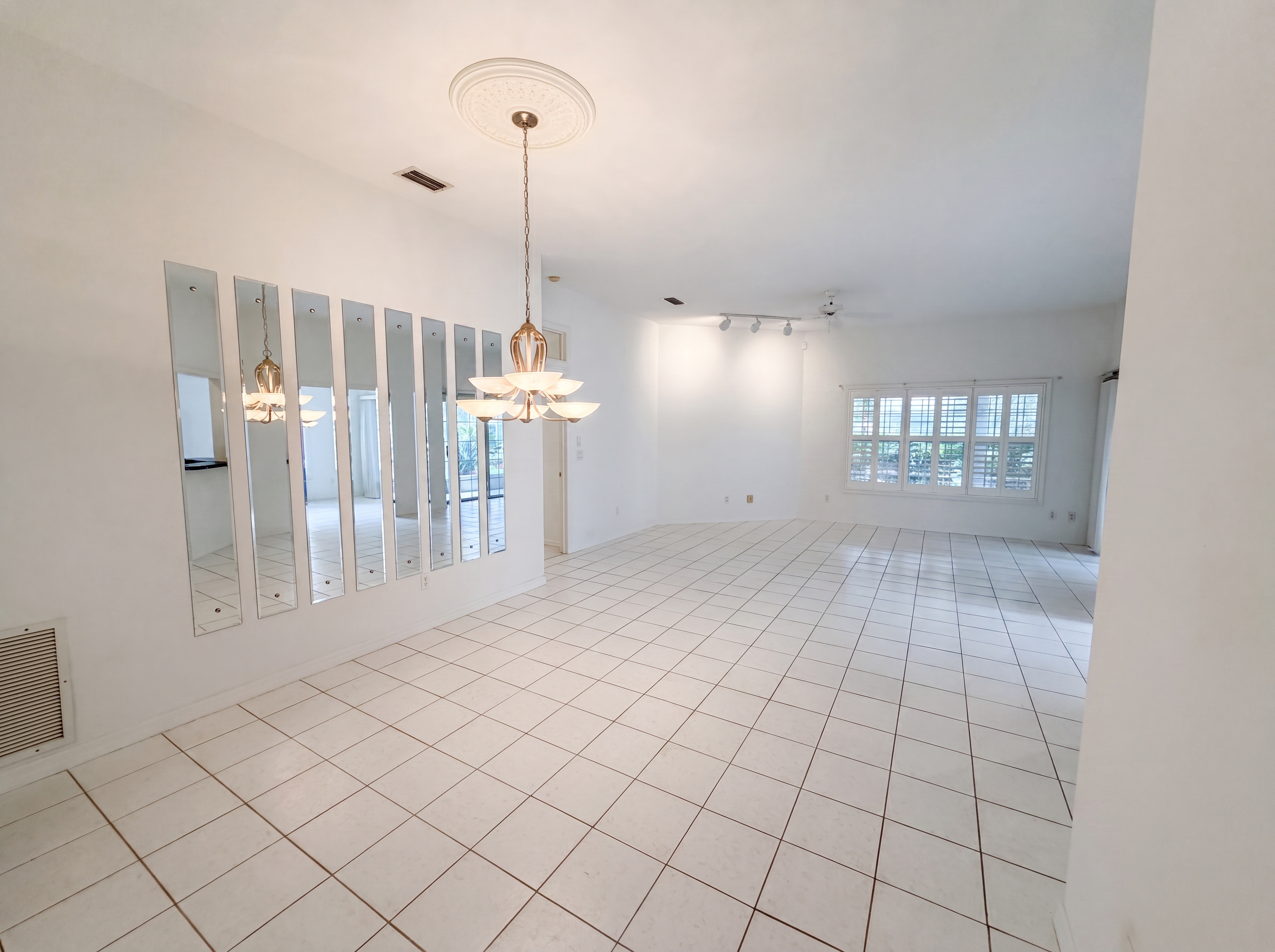 Photo 7 of 19 of 3319 Newbliss Cir, Ormond Beach, FL