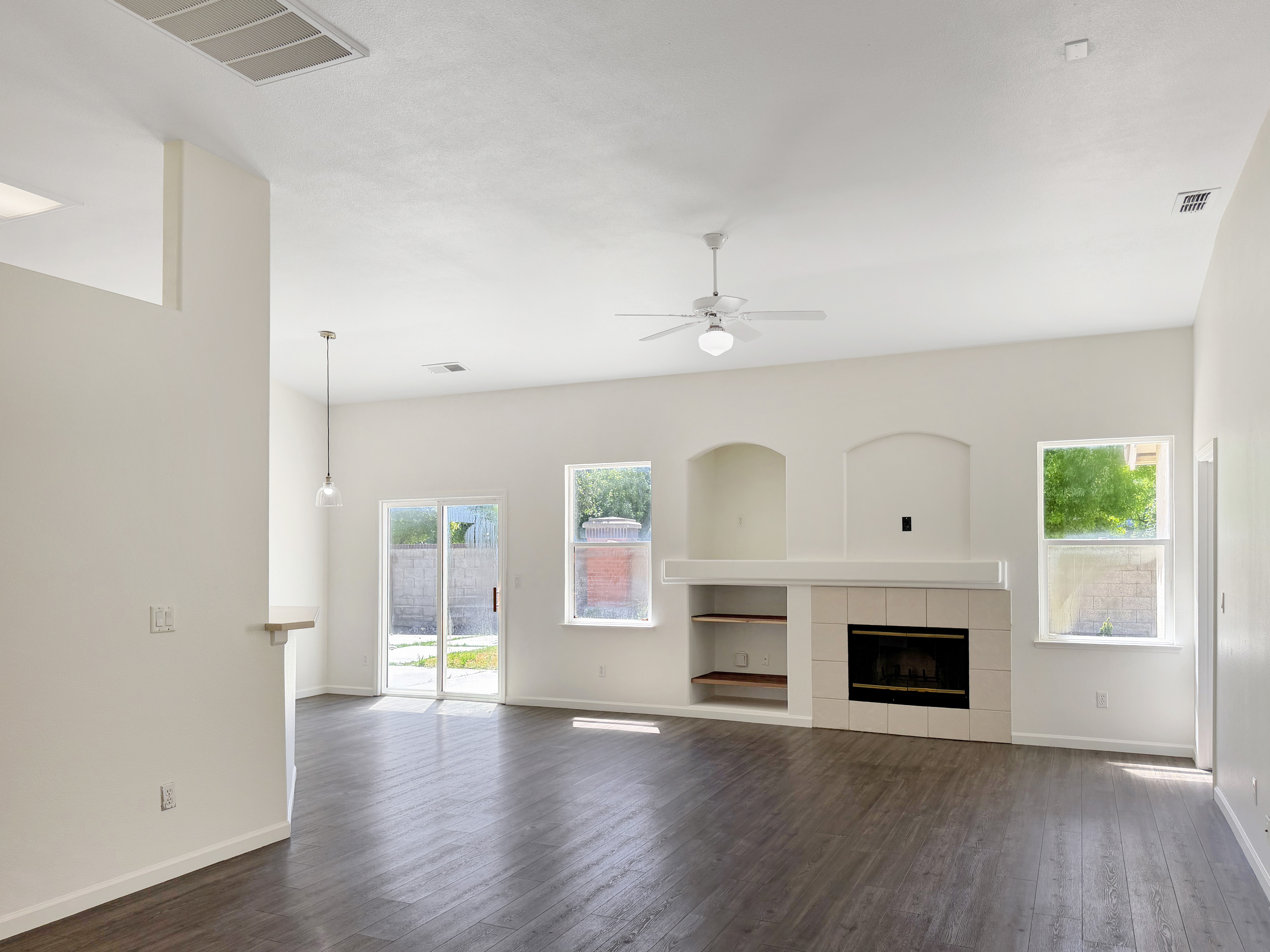 Photo 9 of 29 of 3990 Black Butte Cir, Stockton, CA