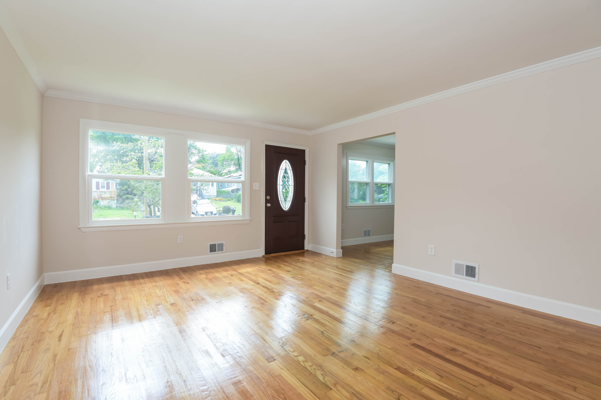 Photo 6 of 22 of 4810 Lexington Ave, Beltsville, MD