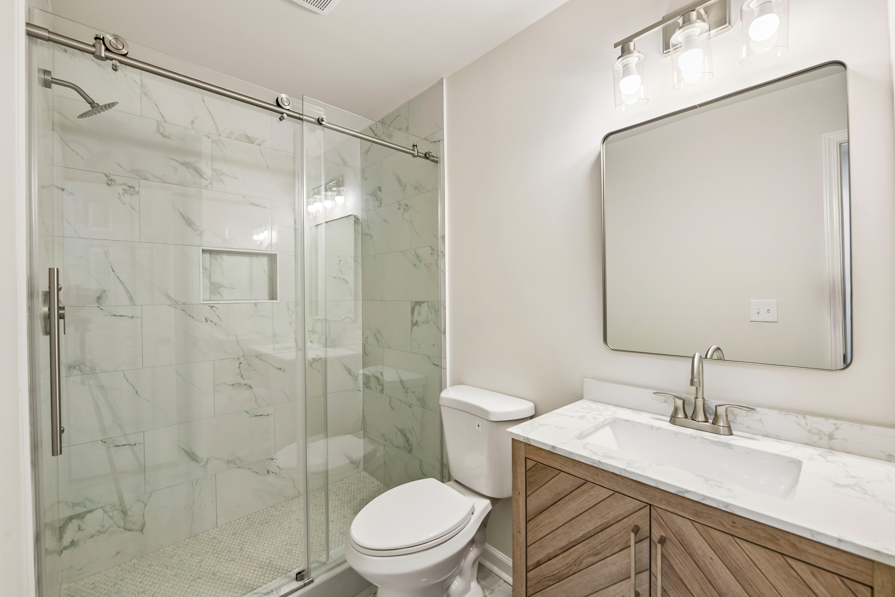 Photo 8 of 33 of 6608 Windbrook Way, Flowery Branch, GA