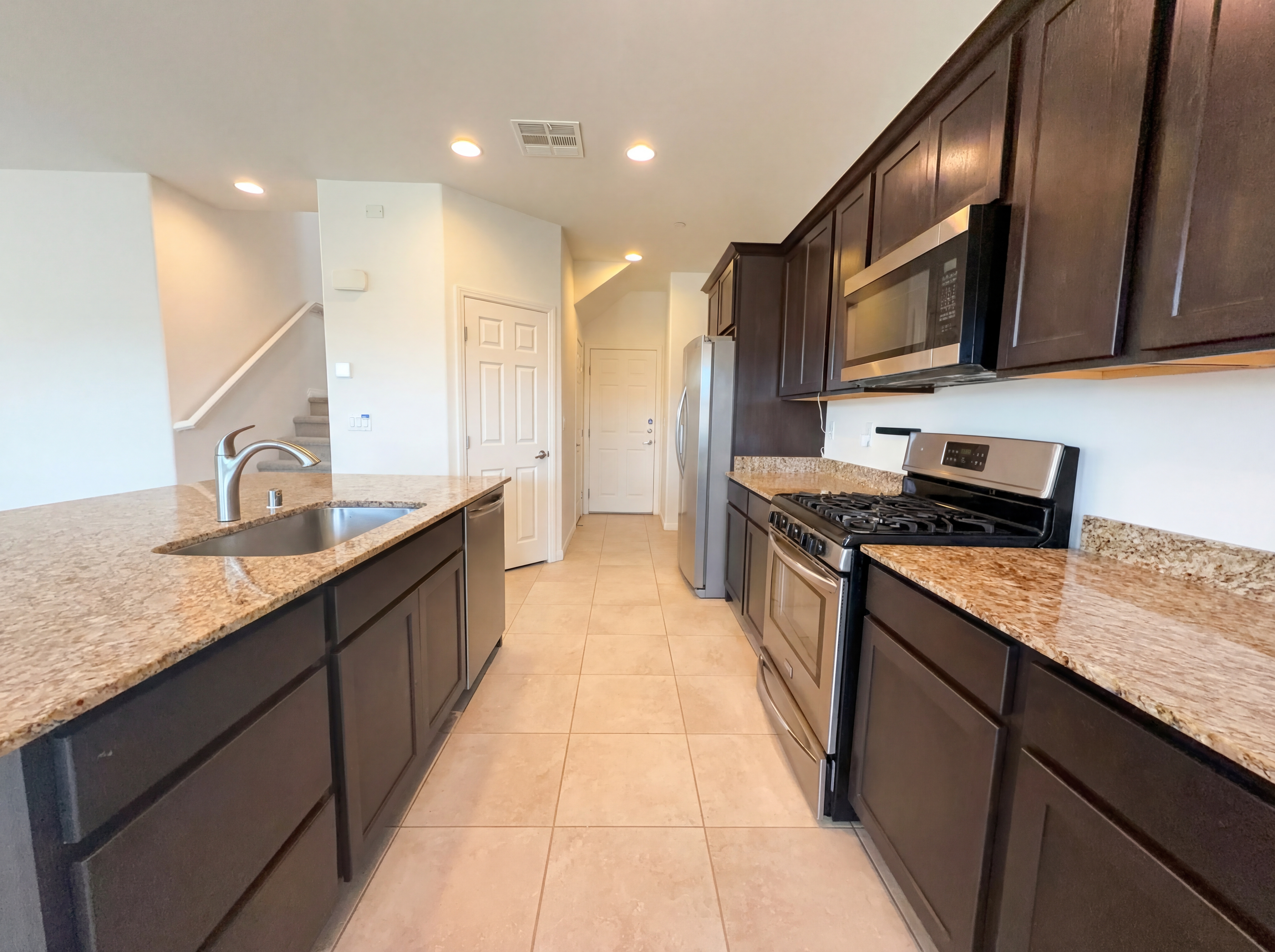 Photo 2 of 27 of 2289 Sky Island Dr, Henderson, NV