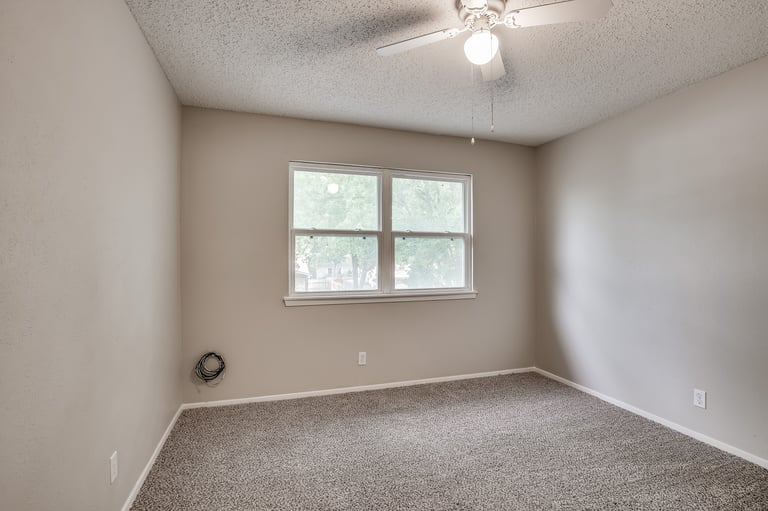 Photo 18 of 26 - 1826 Caldwell Dr, Garland, TX 75041