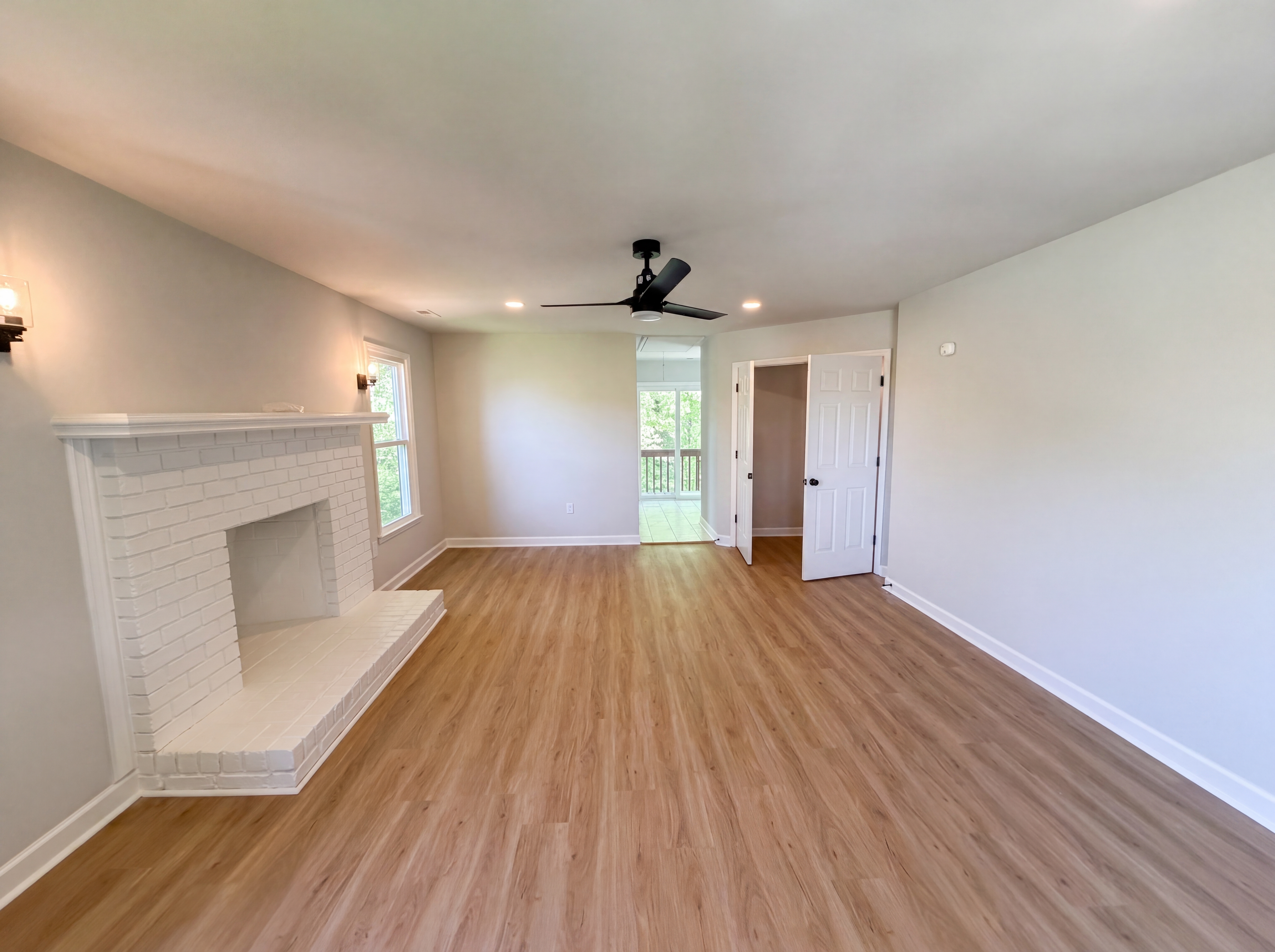 Photo 12 of 26 of 6095 Coral View Dr, Harrisburg, NC