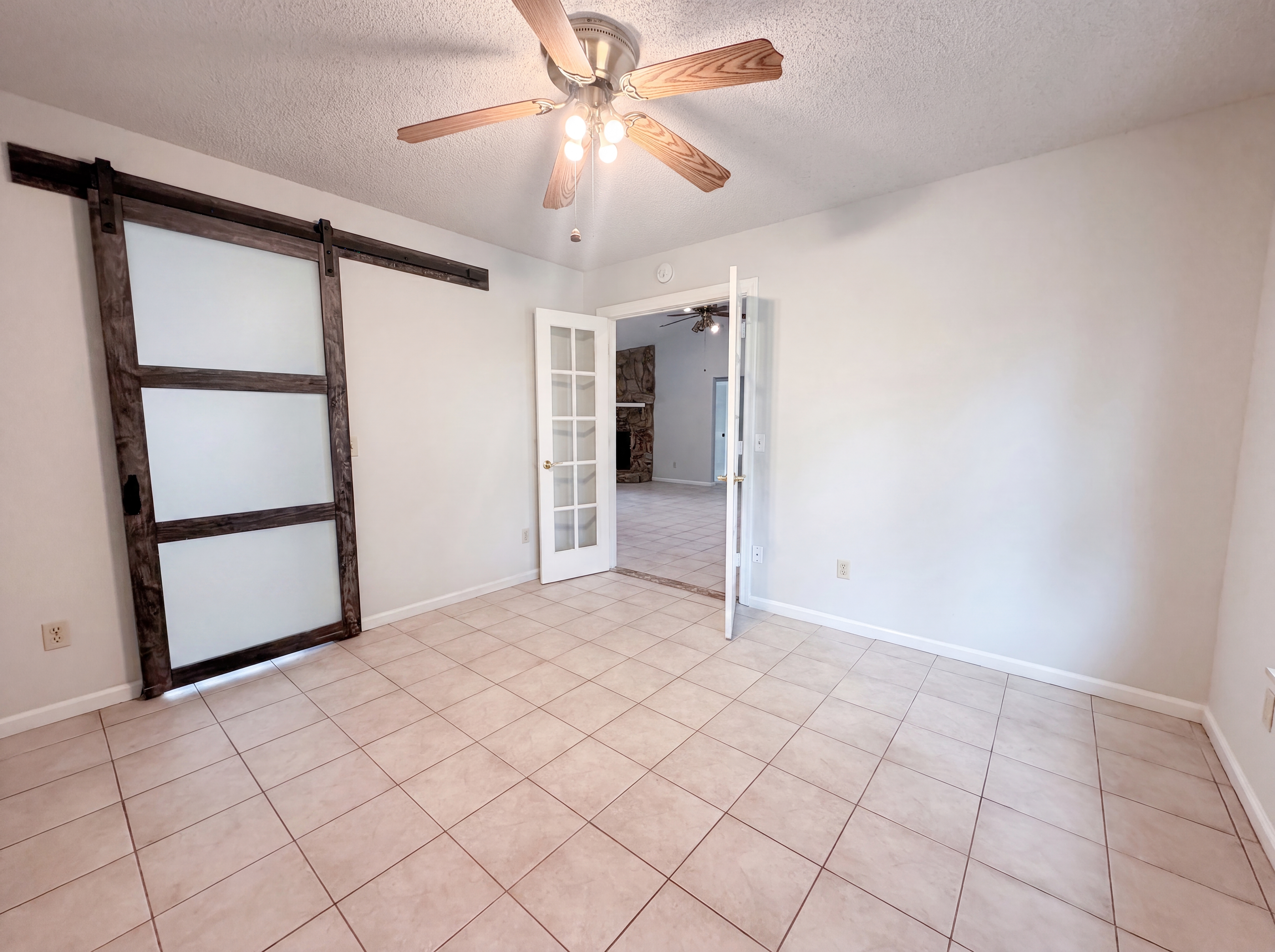 Photo 7 of 17 of 2441 Longwood St, Orange Park, FL