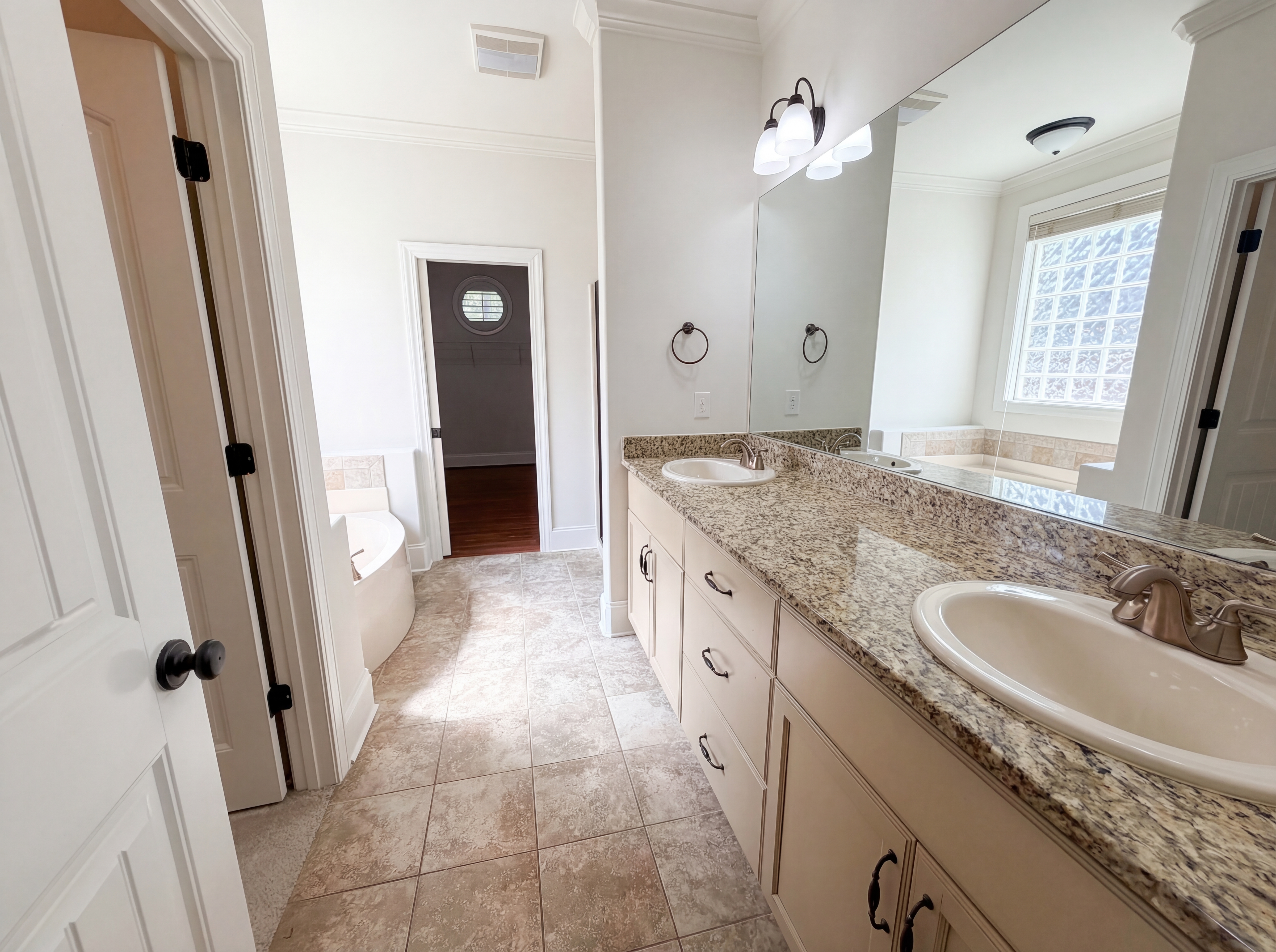 Photo 14 of 19 of 105 Wineberry Way, Greenville, SC