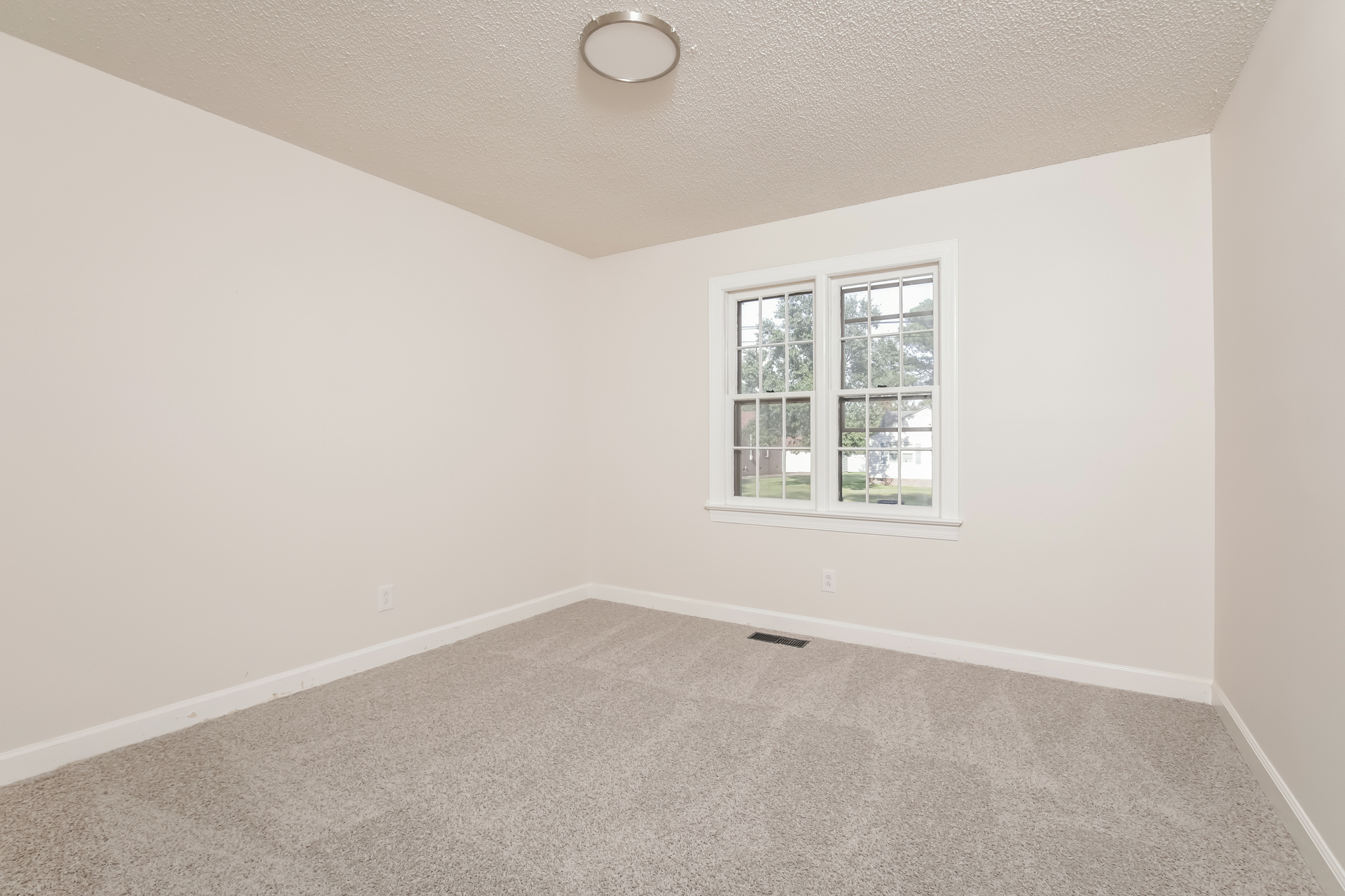 Photo 14 of 21 of 1108 Brandywine Ln, Rocky Mount, NC