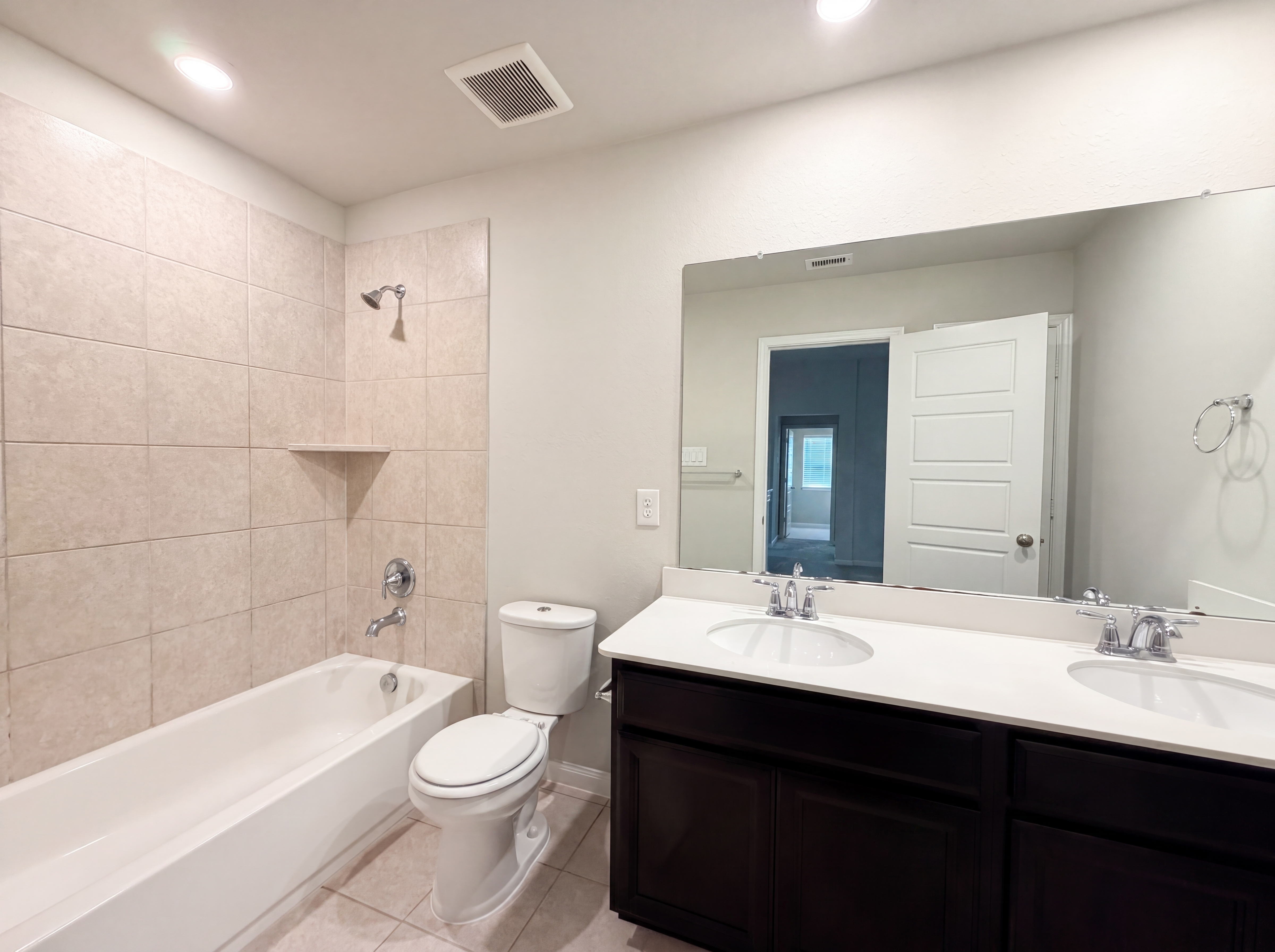 Photo 16 of 21 of 4403 Upland Stream Ln, Katy, TX