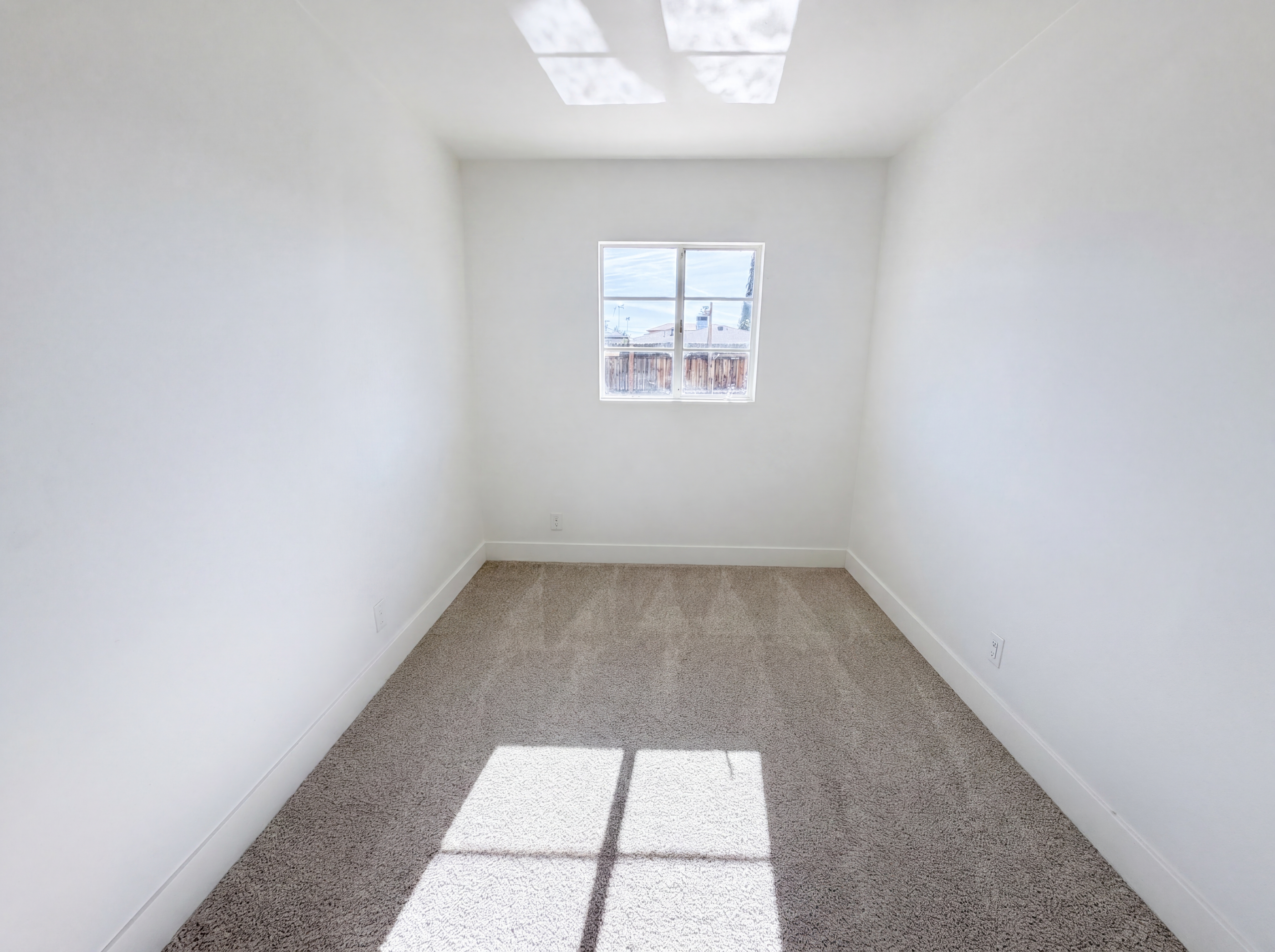 Photo 17 of 26 of 2402 W Anderson Ave, Phoenix, AZ