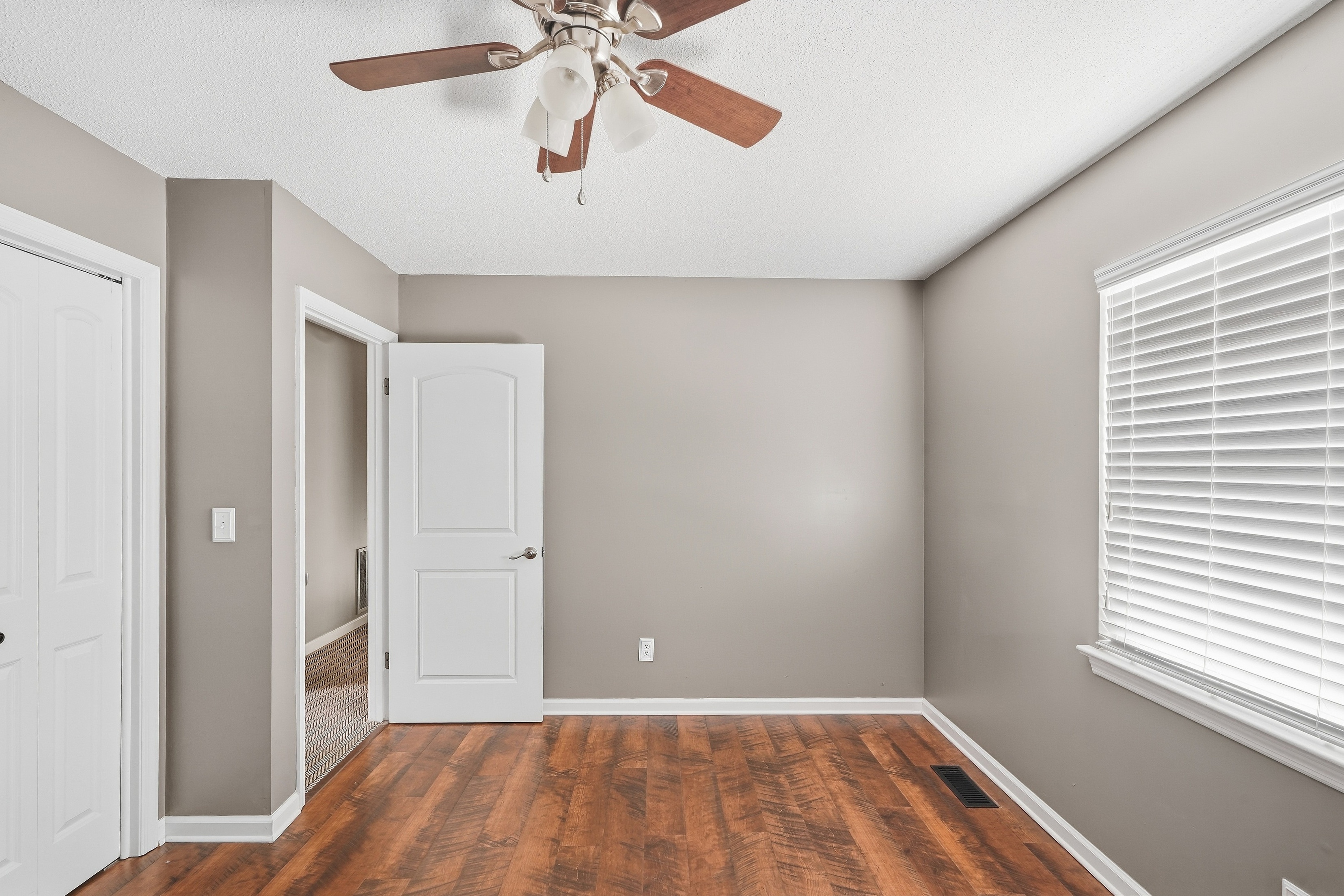Photo 16 of 32 of 8269 Clipper Dr, Chattanooga, TN