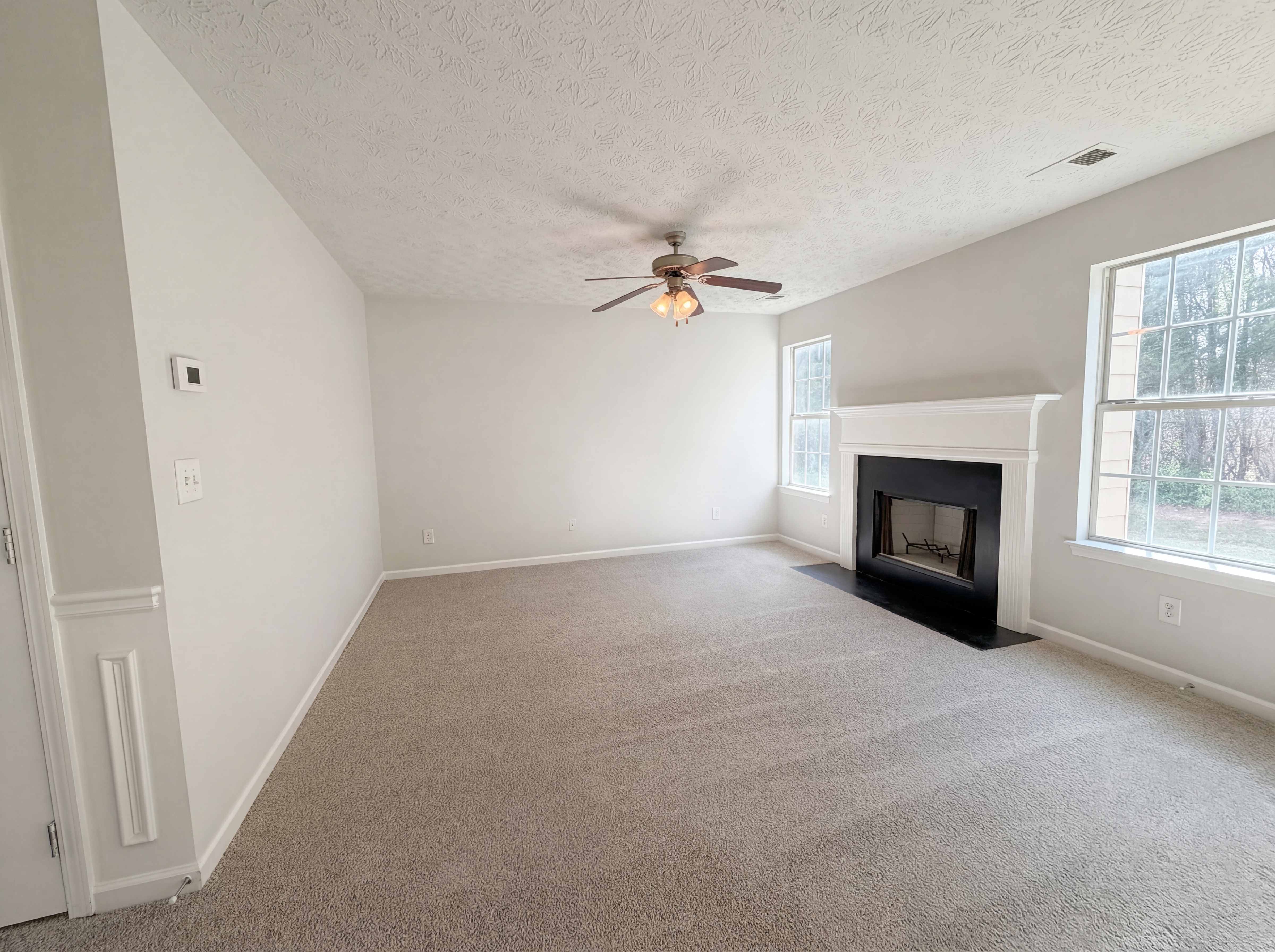 Photo 3 of 28 of 6497 Snowden Dr, Atlanta, GA